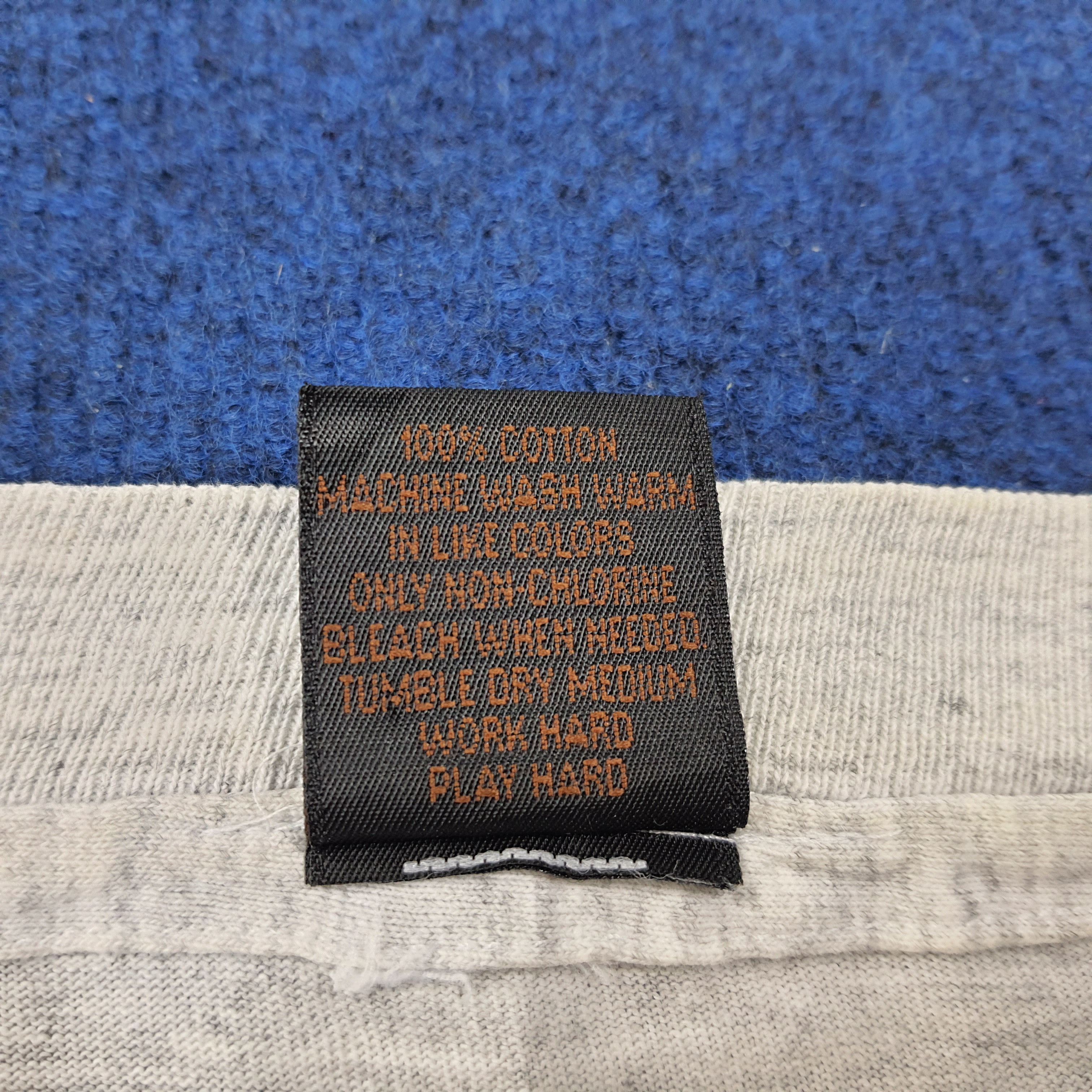 Vintage Vintage Bronze Age Original Trade Mark Long Sleeve Tshirt Size US L / EU 52-54 / 3 - 6 Thumbnail