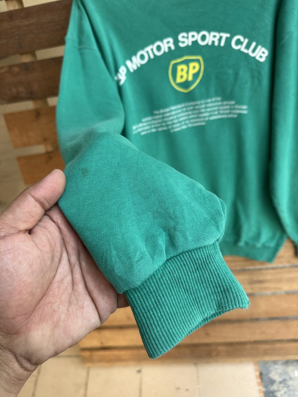 Formula 1 Vintage Distressed British Petroleum BP Sweatshirt Size US L / EU 52-54 / 3 - 7 Thumbnail