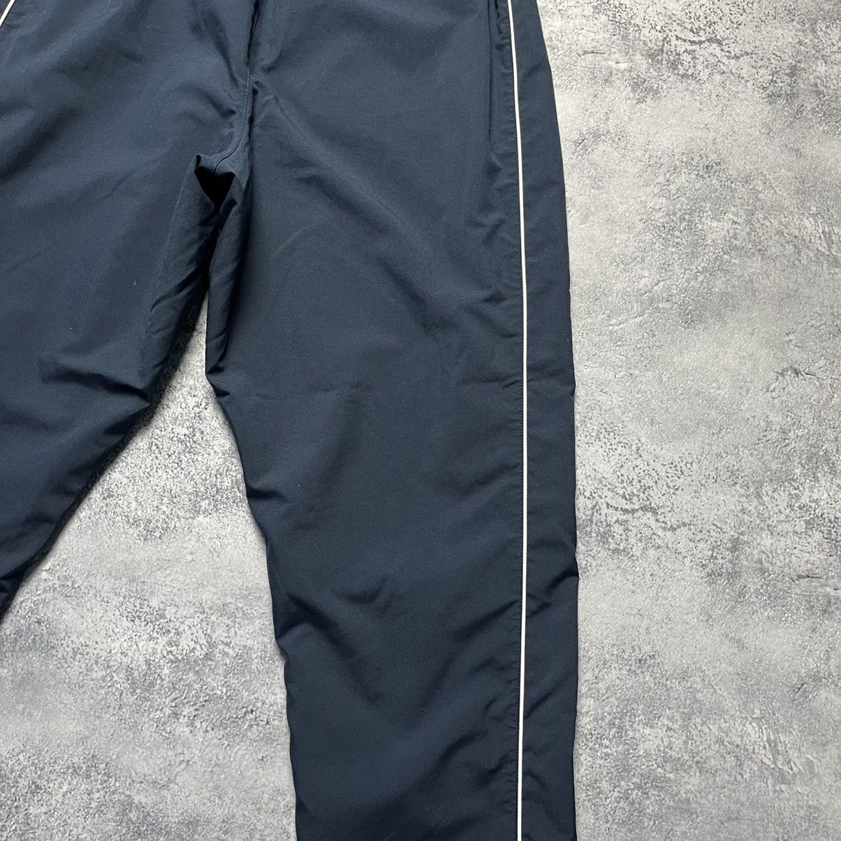 Nike Vintage Nike Nylon Track Pants Swoosh Y2K Streetwear Drill Size US 32 / EU 48 - 21 Thumbnail