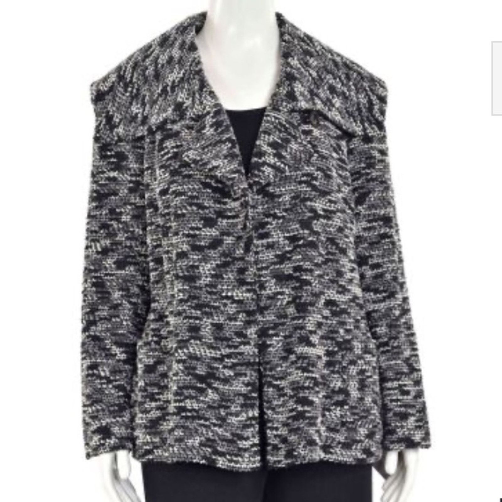 St. John St John Collection Black & Gray Boucle Sweater Jacket 4 Size S / US 4 / IT 40 - 2 Thumbnail