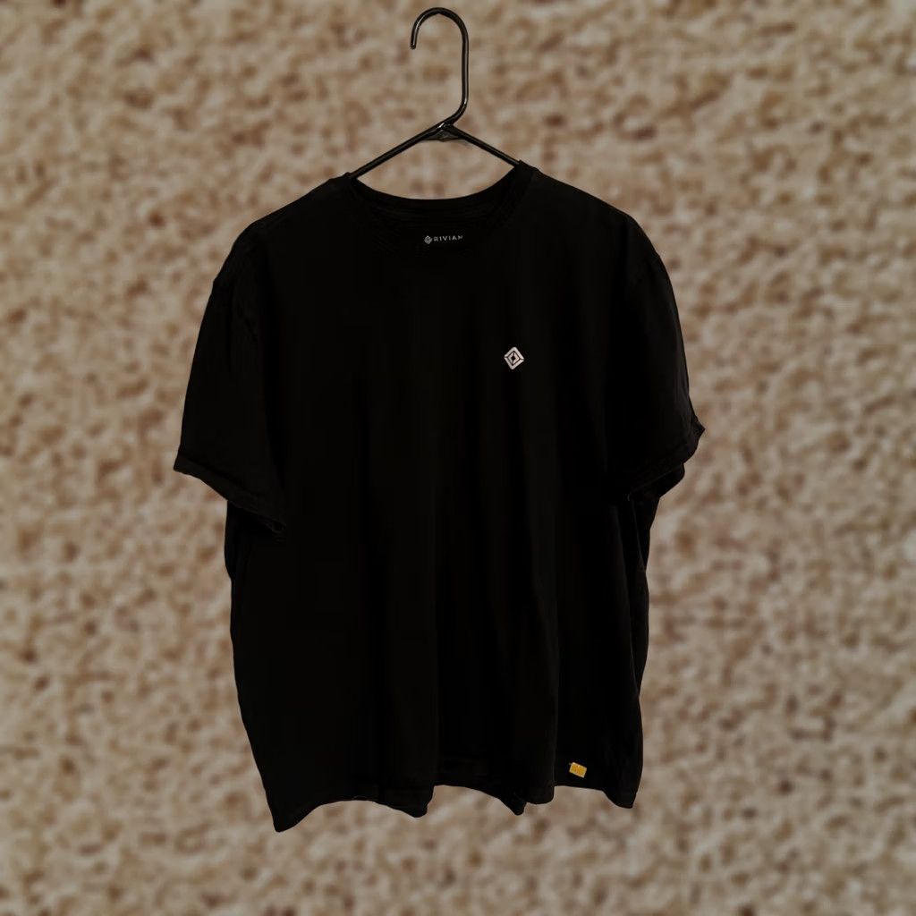 Vintage Rivian USA Black T-Shirt Mens 2XL Short Sleeve Cotton Crew Neck Regular Fit Size US XXL / EU 58 / 5 - 1 Thumbnail