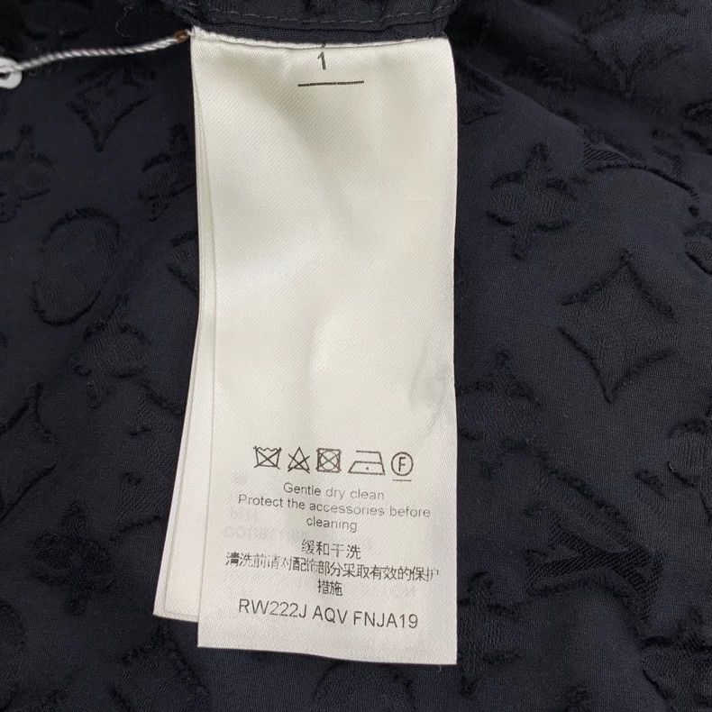 Louis Vuitton Louis Vuitton 22 color-block, full-print, reversible aviat Size XS / US 0-2 / IT 36-38 - 6 Thumbnail