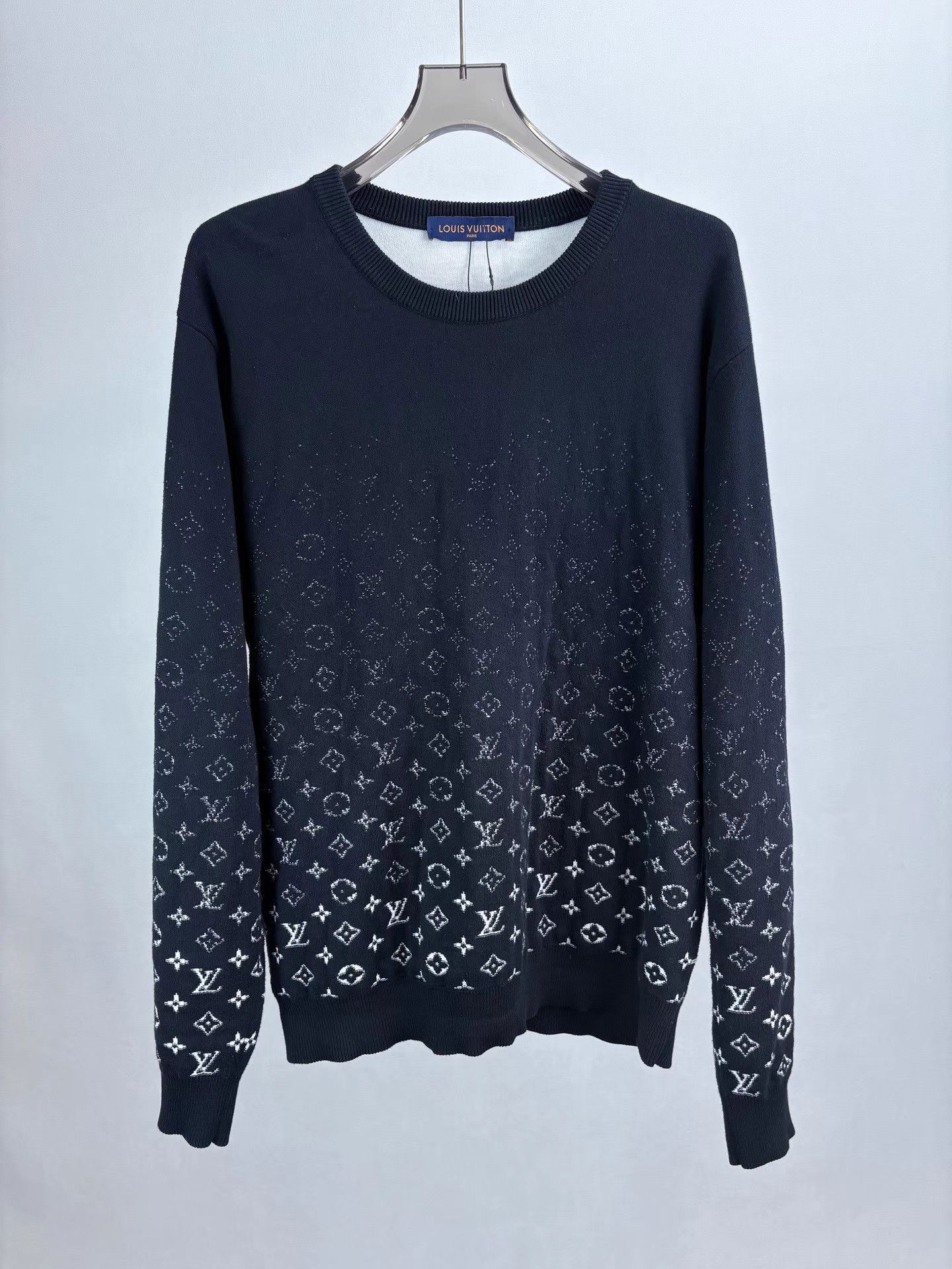 Louis Vuitton LV Monogram Gradient Full Logo Knit Sweater K1 Size US XXL / EU 58 / 5 - 1 Thumbnail