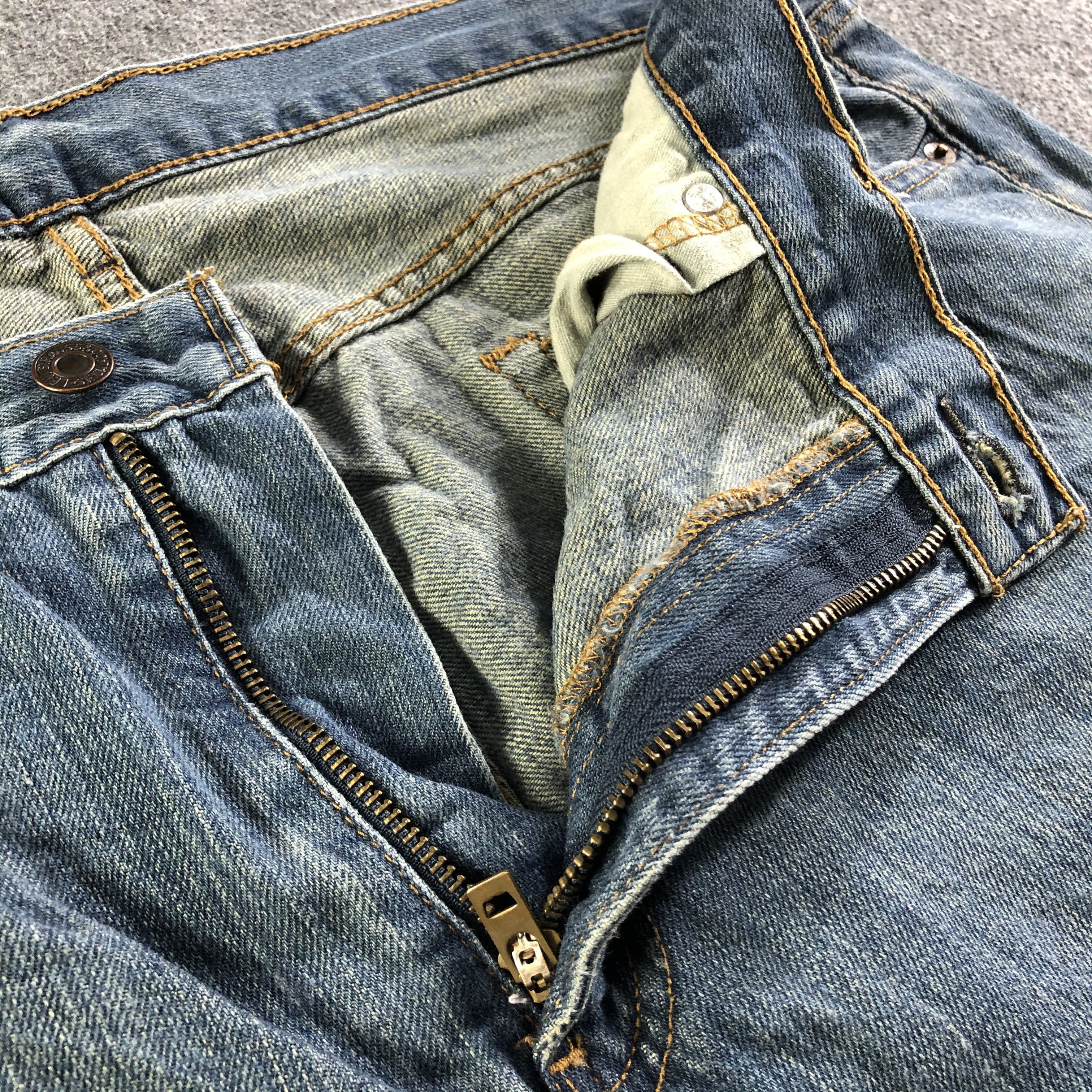 Levi's Vintage Levis 559 Jeans-J4521 Size US 37 - 8 Thumbnail