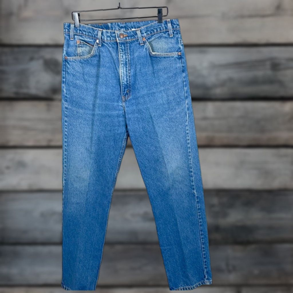 Levi's VINTAGE Levi's 505 Jeans Casual Denim Straight Blue 90s 34x31/38x32 Mens Regular Zip Fly Orange Tab{" "}Jeans Size US 34 / EU 50 - 1 Thumbnail