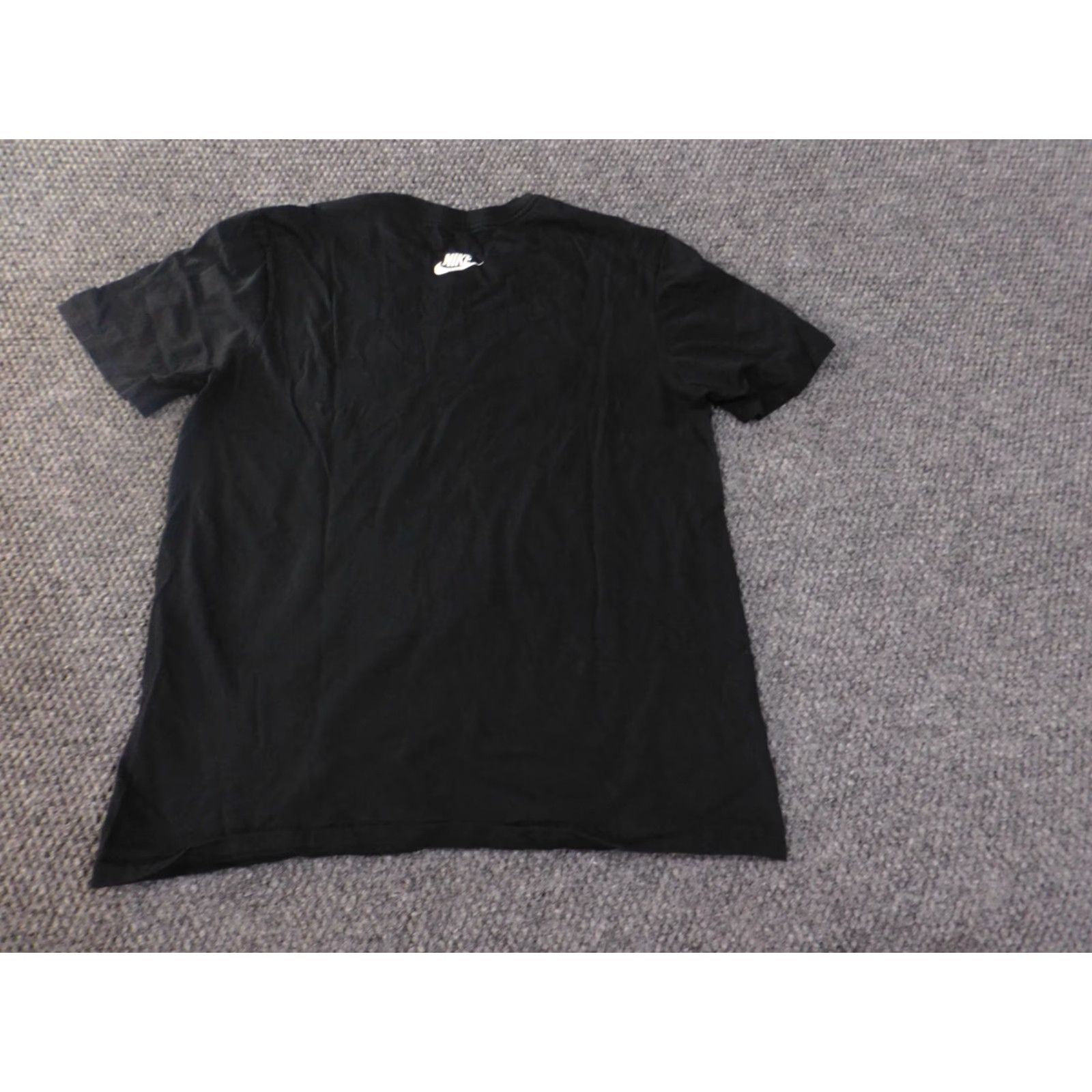 Nike Nike Mens Medium Black Shirt Athletic Tee with Graphic Print Crew Neck Short Sleeve Logo T-Shirt Vintage Retro Style Size US M / EU 48-50 / 2 - 7 Thumbnail