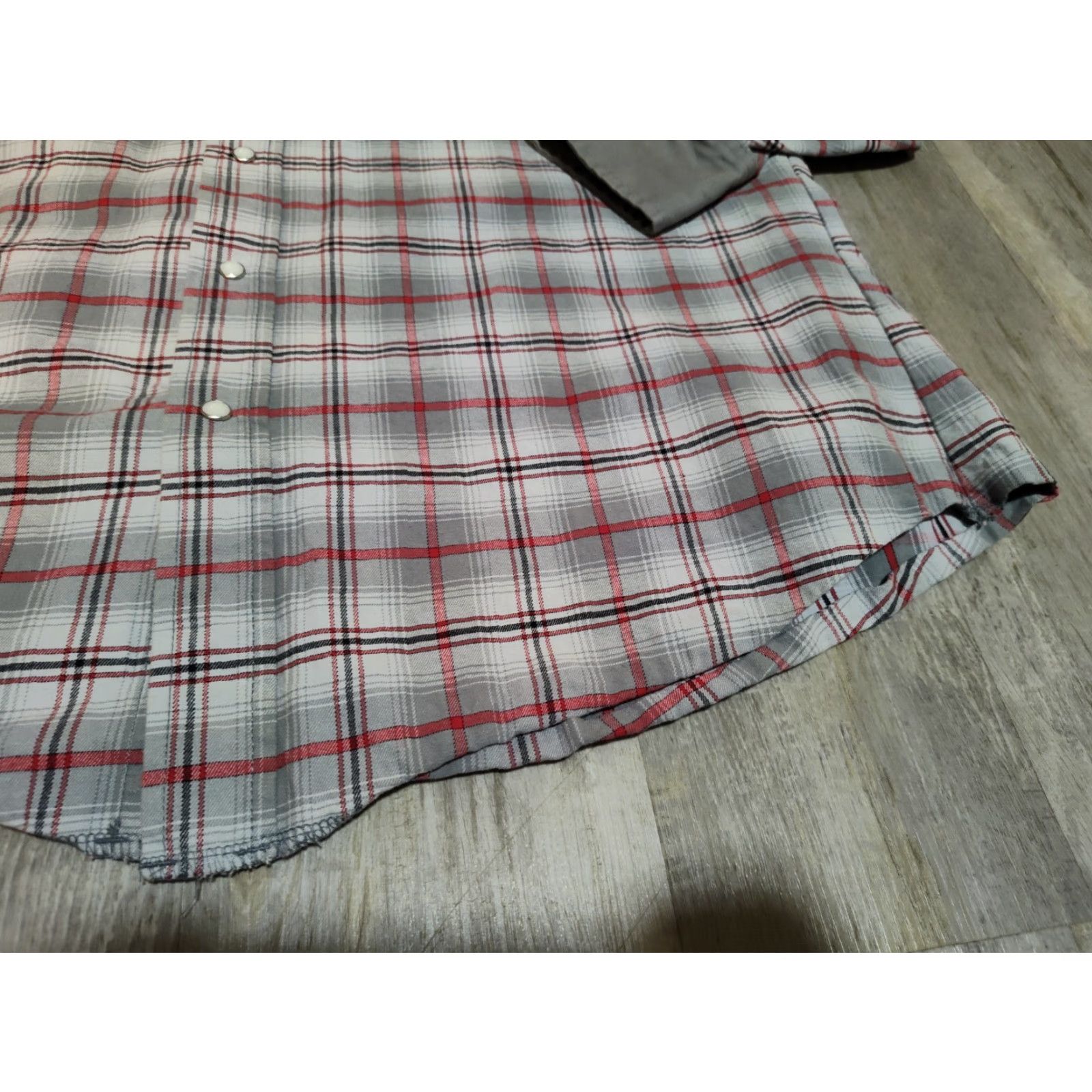 Wrangler WRANGLER VINTAGE Western Shirt Pearl Snap Long Sleeve Gray Check 2XL Mens Size US XXL / EU 58 / 5 - 3 Thumbnail