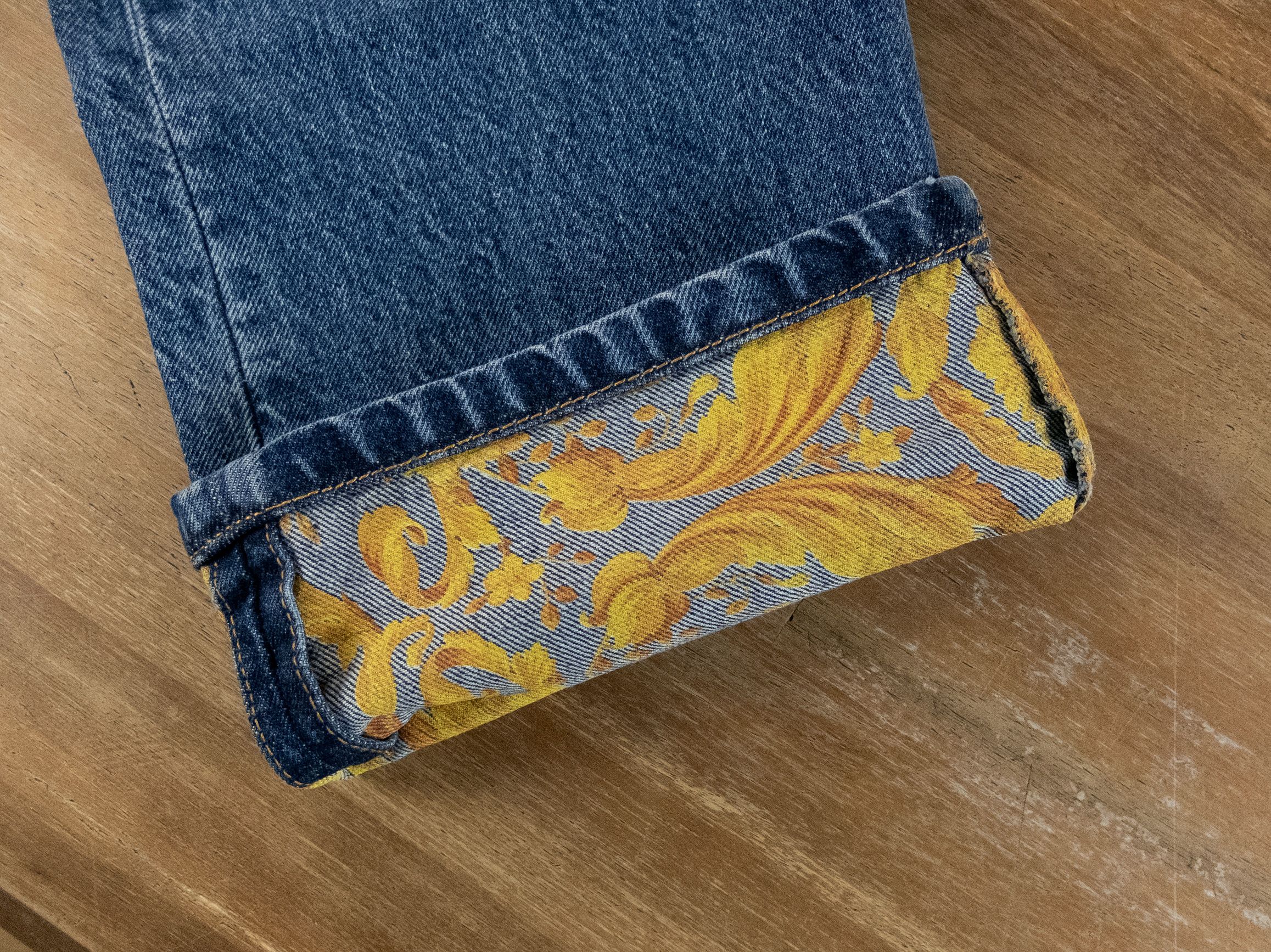 Versace VERSACE blue jeans with barocco print lower cuffs Size 32 q Size US 32 / EU 48 - 13 Thumbnail
