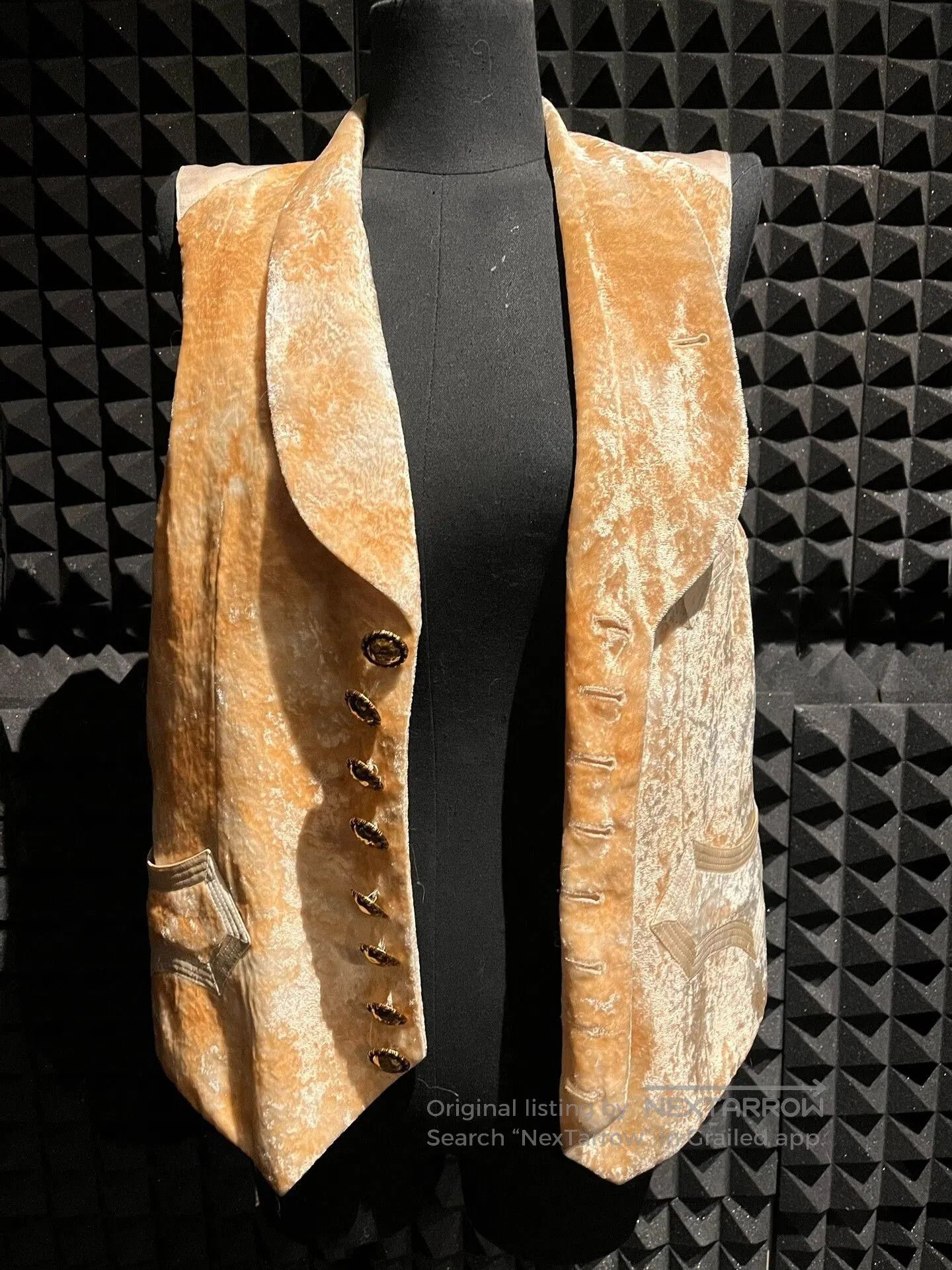 Number (N)ine velvet sleeveless vest by number nine. Size US M / EU 48-50 / 2 - 2 Thumbnail