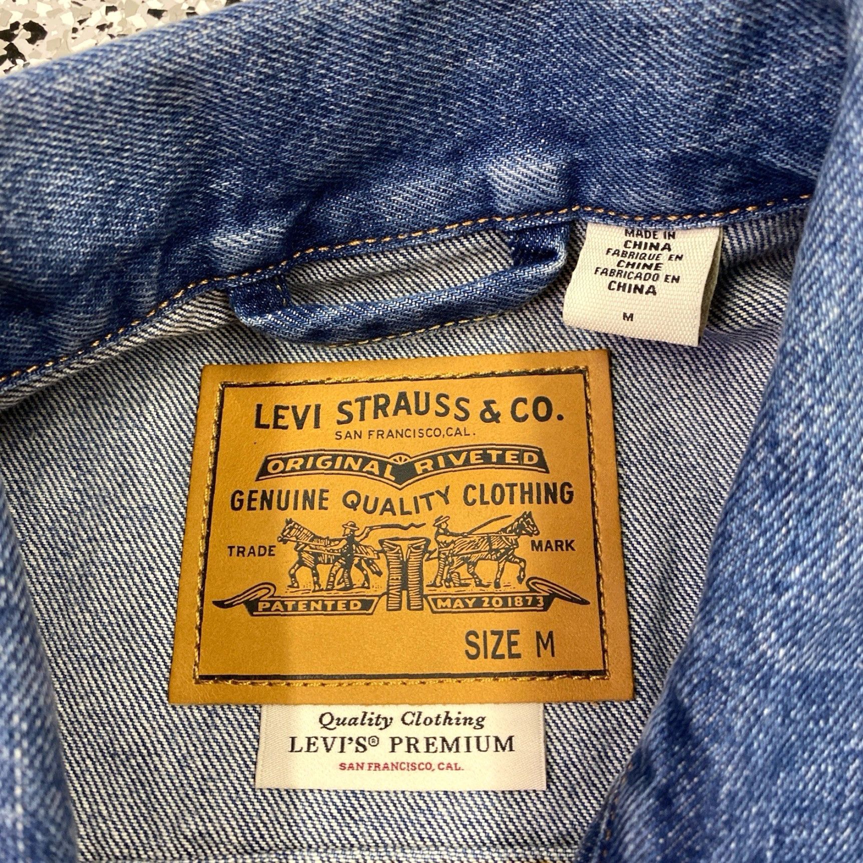 Levi's VINTAGE Levi's Trucker Denim Jacket Men M Blue Jeans Coat Stock Sample Tag Stencil Metal Collared Good Condition Size US M / EU 48-50 / 2 - 2 Thumbnail