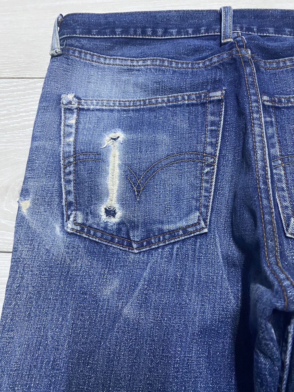 Levi's Vintage Levis 502 Faded Wash Distressed Loose Jeans Size US 31 - 7 Thumbnail