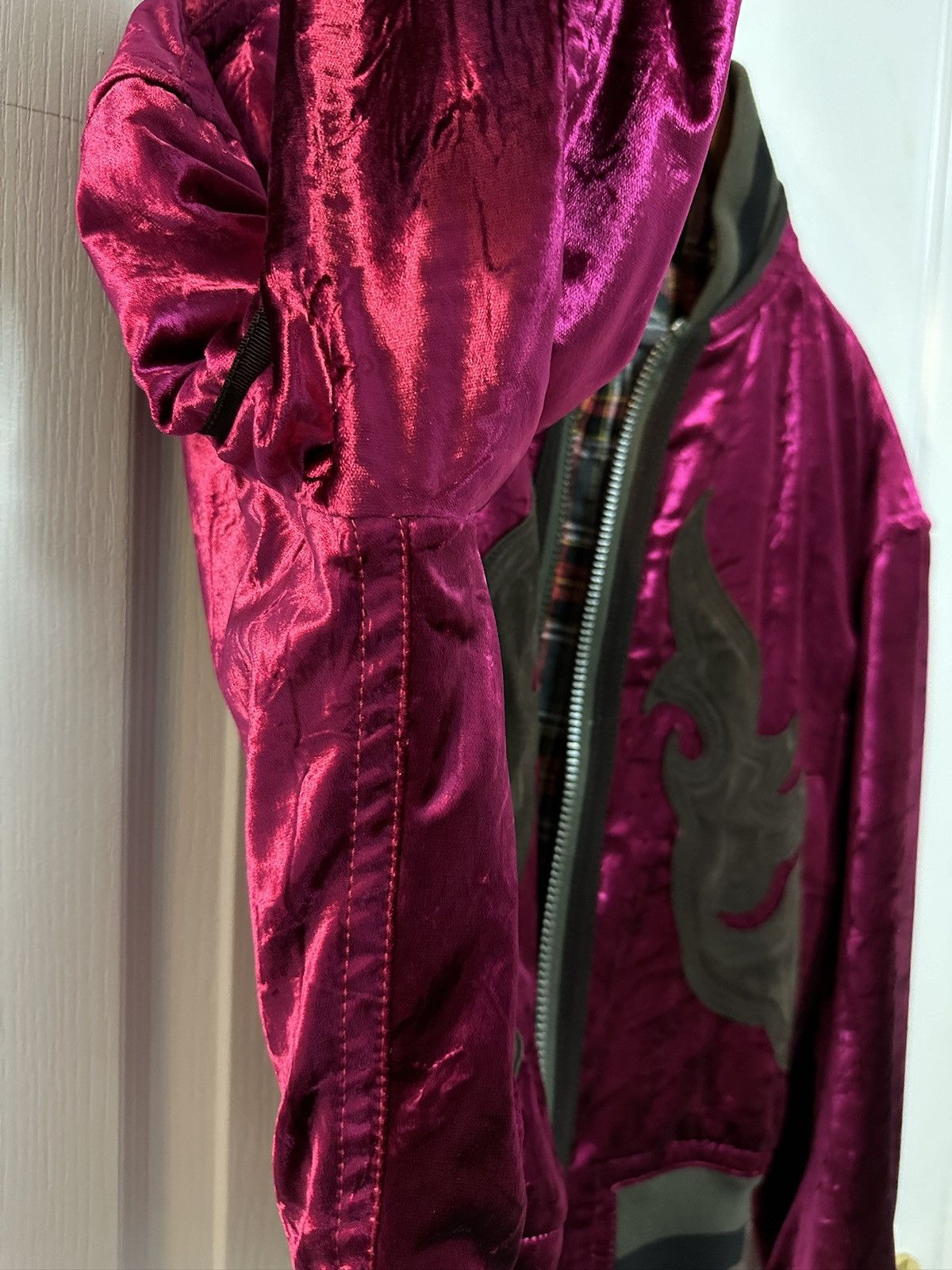 Haider Ackermann Crushed Velvet Cropped Bomber Jacket w/ Suede Appliqués Size US XS / EU 42 / 0 - 15 Thumbnail