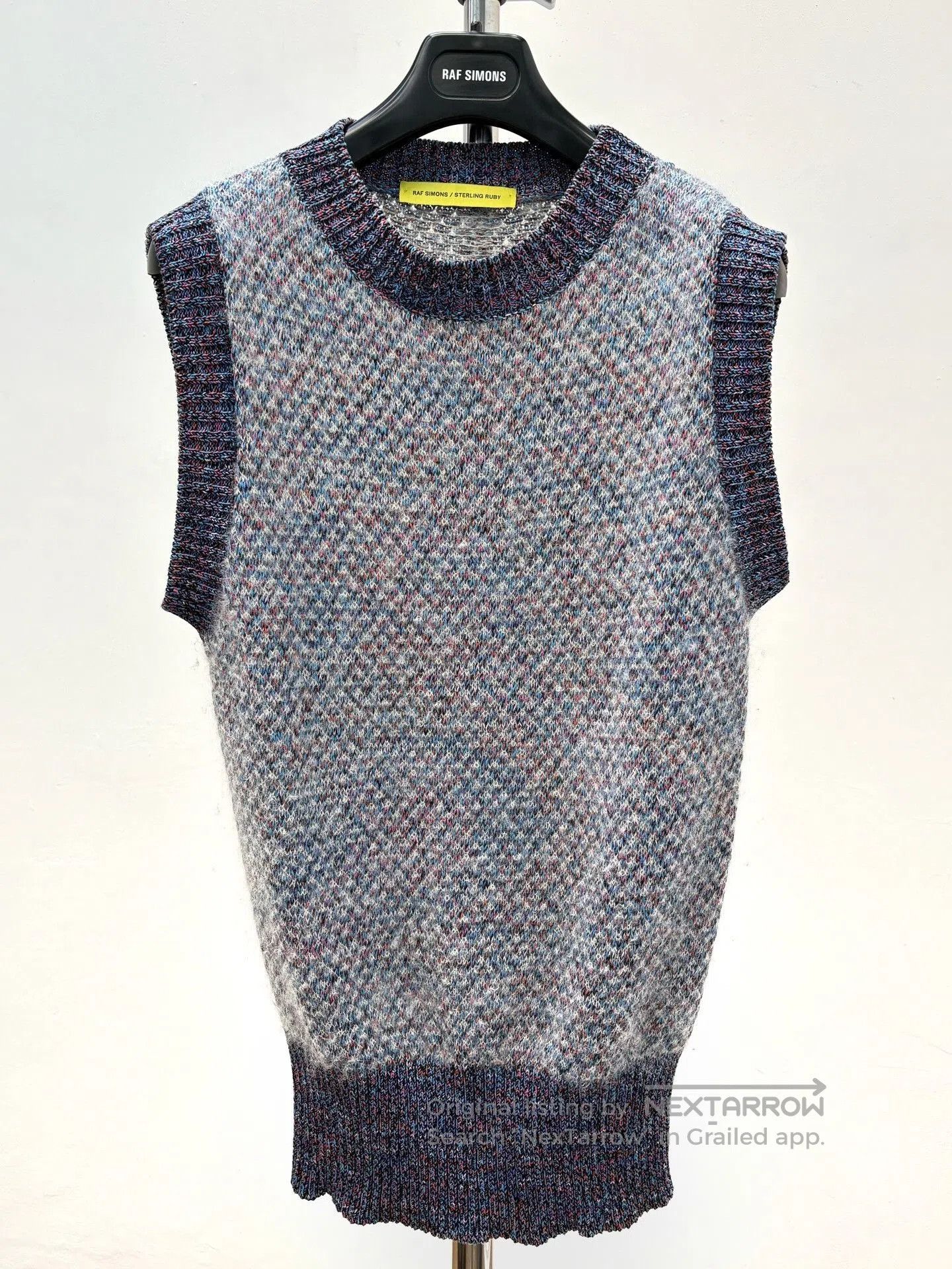 Raf Simons RAF SIMONS FW14 STERLING RUBY FUR VEST. Size US XL / EU 56 / 4 - 1 Thumbnail