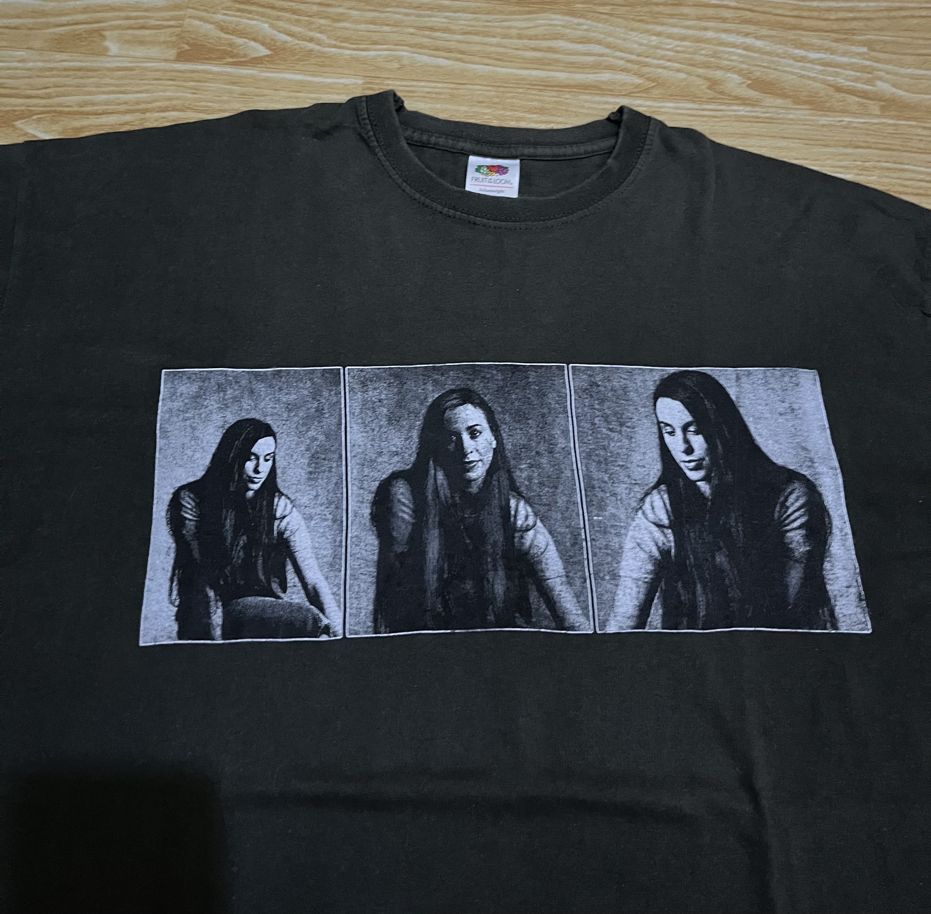 Band Tees Alanis Morissette shirt no doubt garbage Size US XL / EU 56 / 4 - 4 Thumbnail