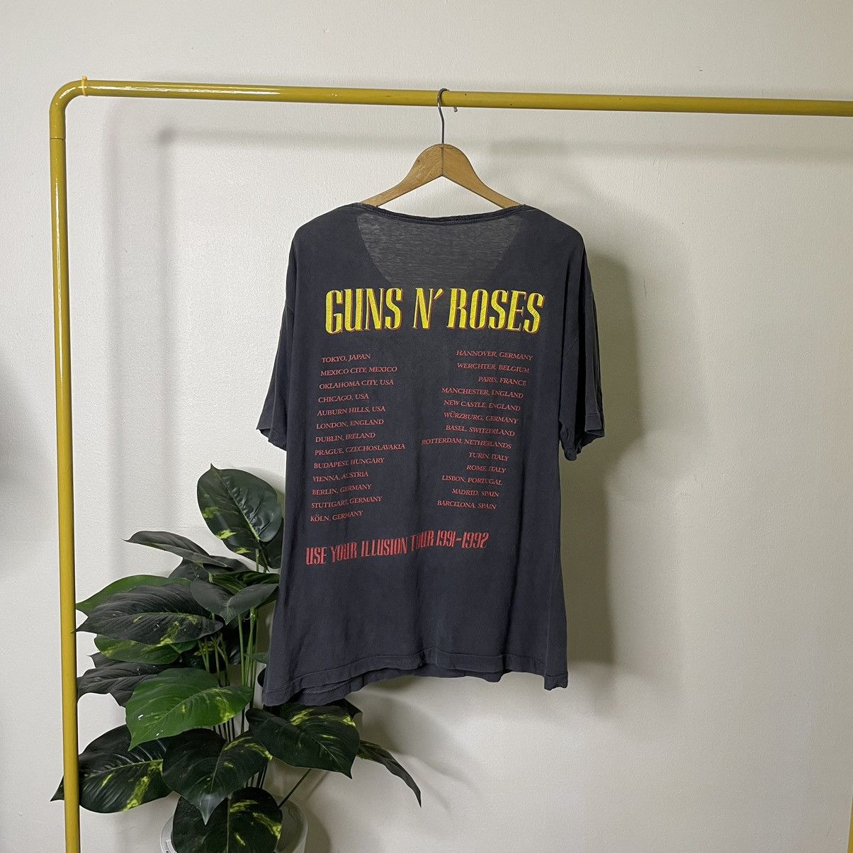 Band Tees × Guns N' Roses × Vintage Vintage 1991 Gun N Roses Use Your Illusion Tour Brockum Tee Size US L / EU 52-54 / 3 - 5 Thumbnail