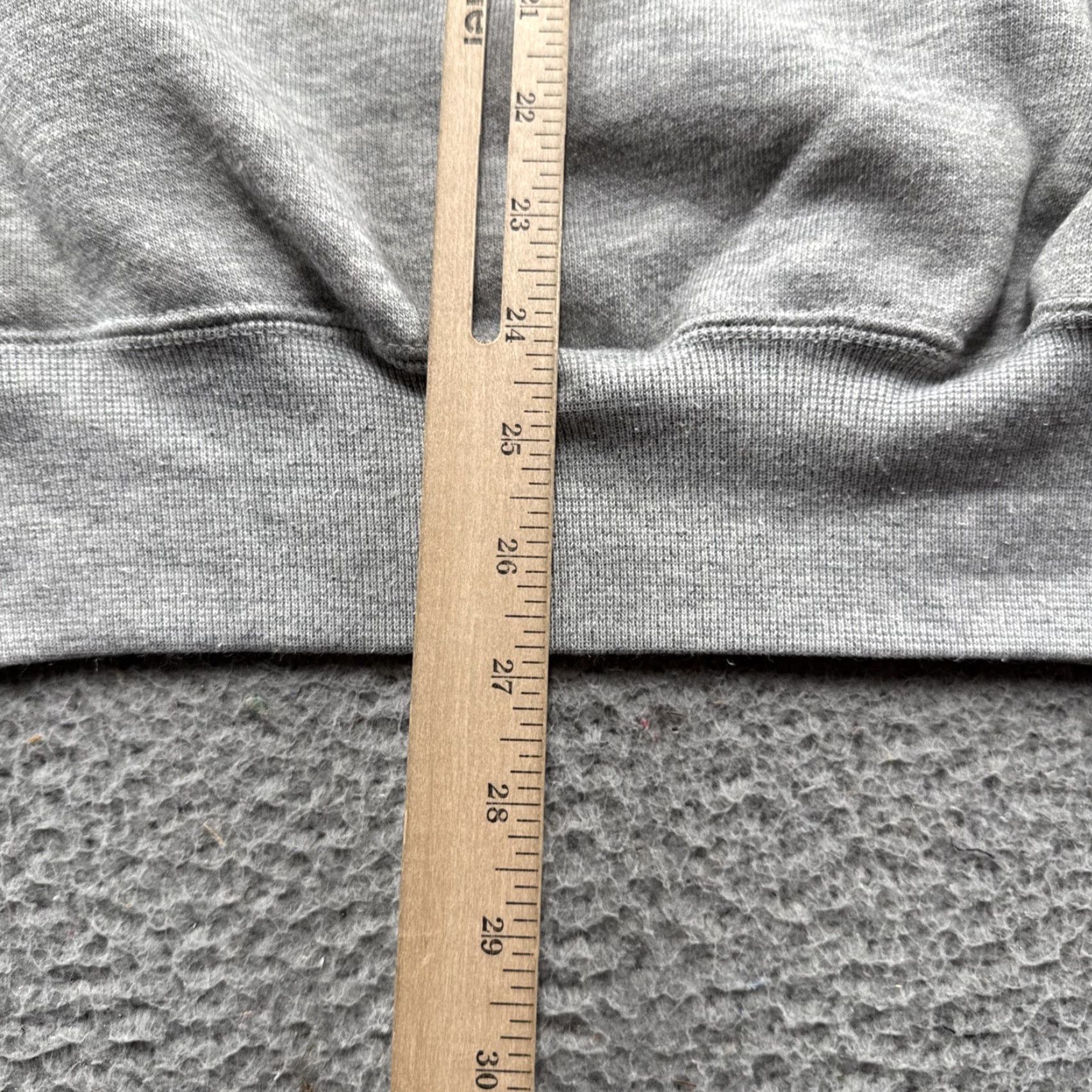 Champion VINTAGE Champion NBA Minnesota Timberwolves Sweatshirt Gray Size L 80s Pullover Men Size US L / EU 52-54 / 3 - 6 Thumbnail