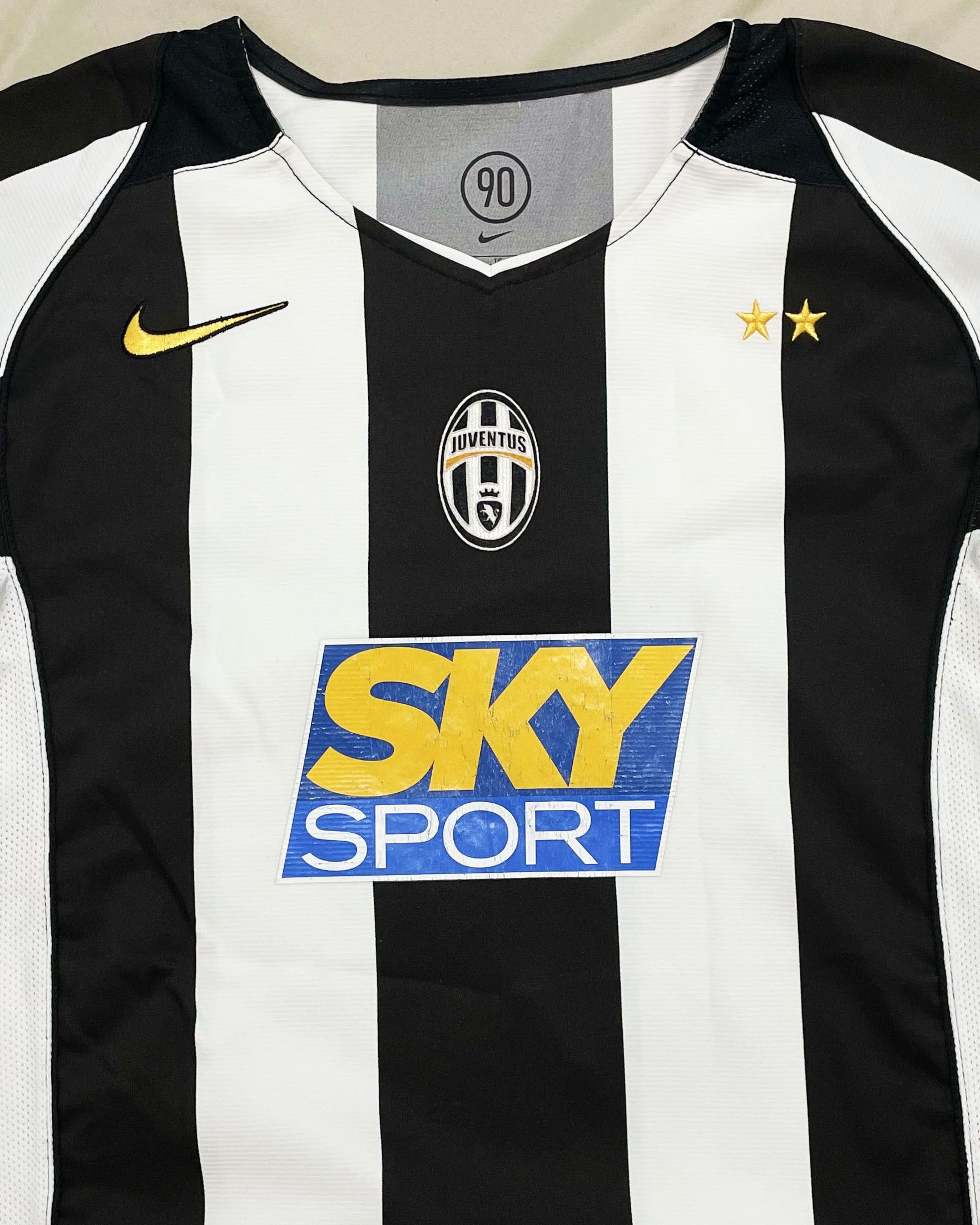 Nike Juventus Home Kit 2004 2005 BOYS Size US S / EU 44-46 / 1 - 2 Thumbnail