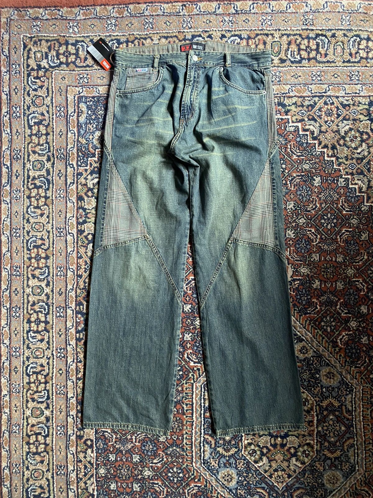 image of Diesel Hybrid Patch Pants Y2K in Green, Men's (Size 36)