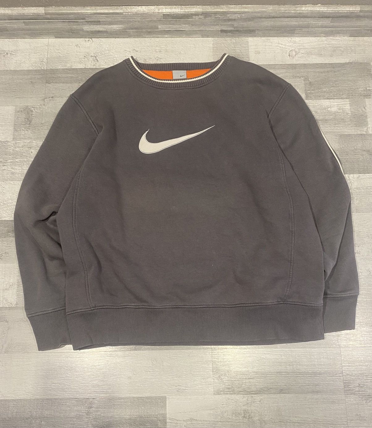 Nike Nike 1990s vintage Nike big swoosh sweatshirt Size US L / EU 52-54 / 3 - 1 Thumbnail