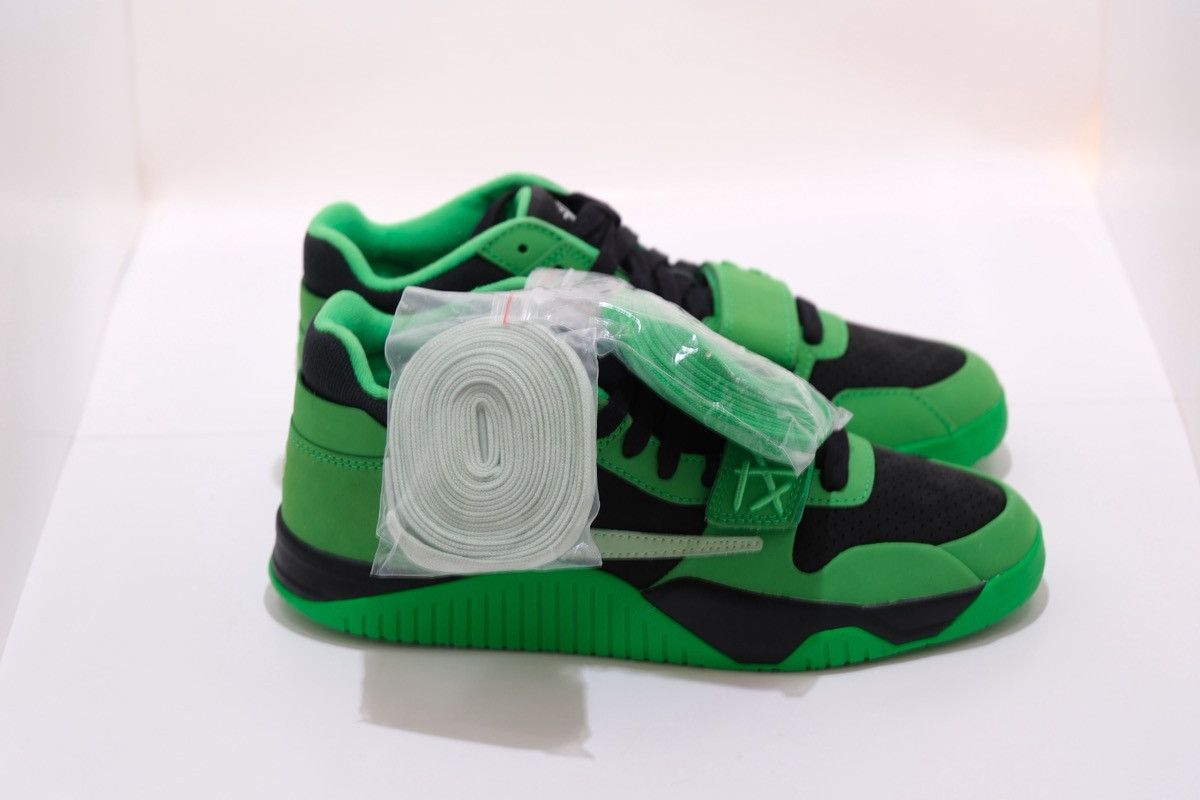 Jordan Brand × Travis Scott Travis Scott Jumpman Jack Green Spark Size 10 (IM9113-300) Size US 10 / EU 43 - 5 Thumbnail