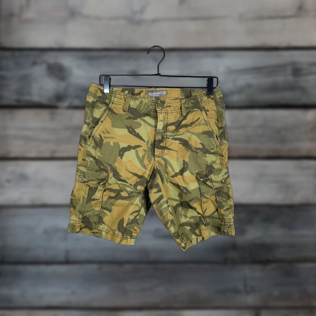 Vintage VINTAGE L.L. Bean Cargo Shorts Men's 30 x 9 Green Camo Cotton Slim Fit Casual Outdoor Size US 30 / EU 46 - 1 Thumbnail