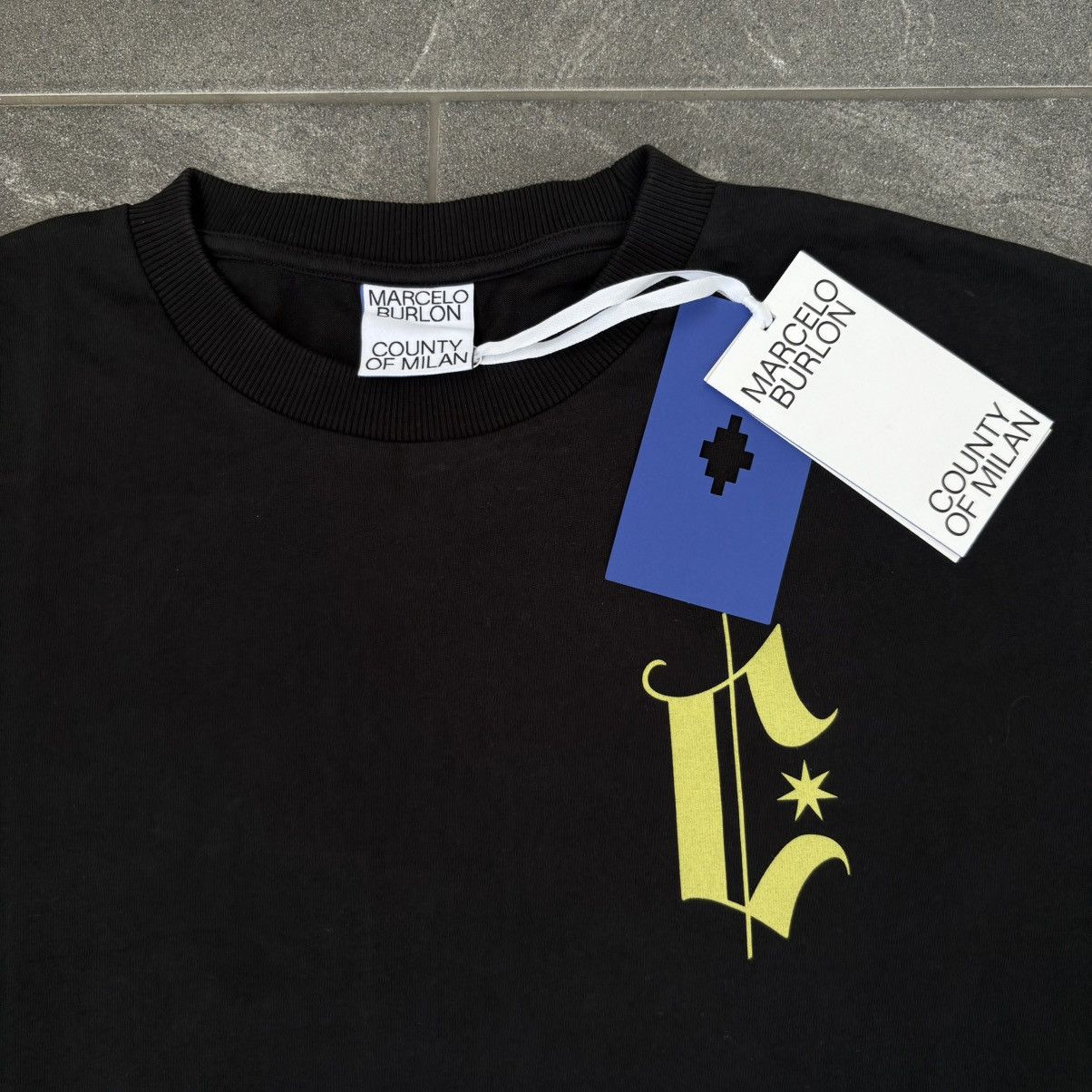 Marcelo Burlon Marcelo Burlon County of Milan headletter stripe basic tee Size US M / EU 48-50 / 2 - 3 Thumbnail