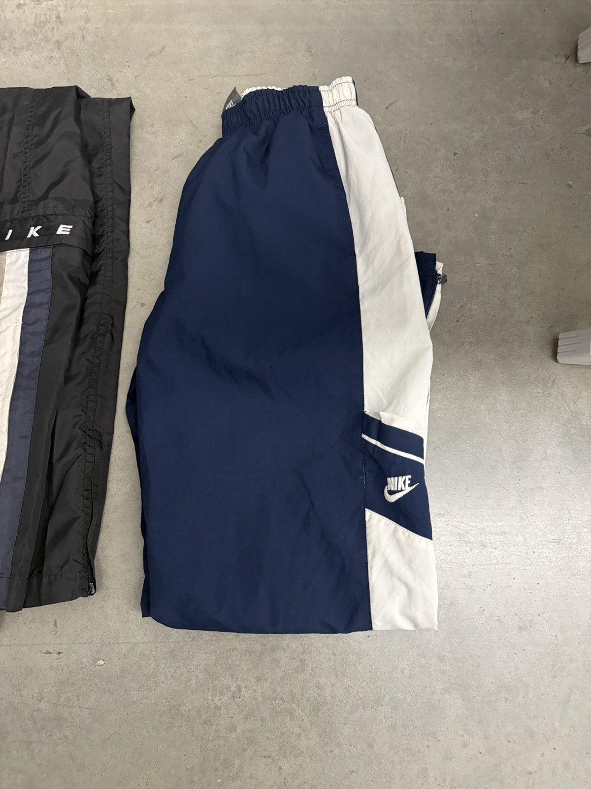 Nike Vintage Nike Track Pants Insulated Navy Cargos USA Y2K XS Size US 26 / EU 42 - 3 Thumbnail