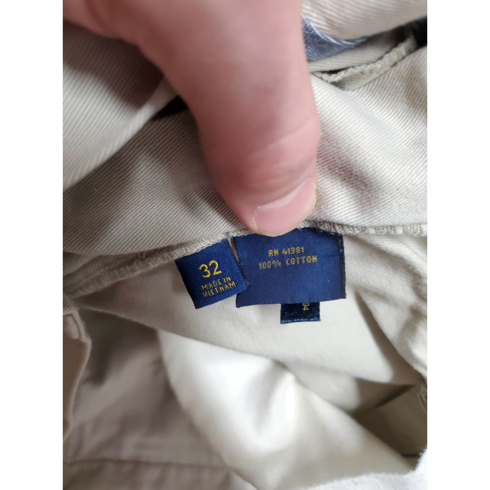 Polo Ralph Lauren Polo Ralph Lauren Chino Shorts Men Size 32 Classic Fit 9" Inseam Beige Cotton Pocket Zip Front Flat Front Pockets Casual Modern Hipster Vintage No N/A Size US XS / EU 42 / 0 - 5 Thumbnail
