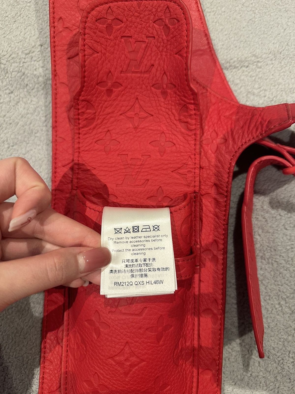 Louis Vuitton × Virgil Abloh Louis Vuitton Leather Red Vest Mid Layer Size US S / EU 44-46 / 1 - 9 Thumbnail