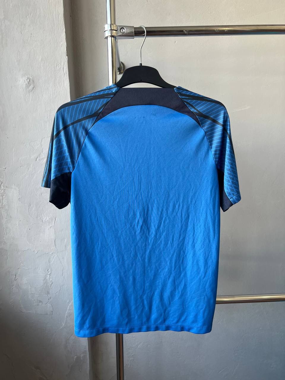 Nike 2023 PORTSMOUTH FC TRAINING SOCCER JERSEY FOOTBALL SHIRT szL Size US L / EU 52-54 / 3 - 12 Thumbnail