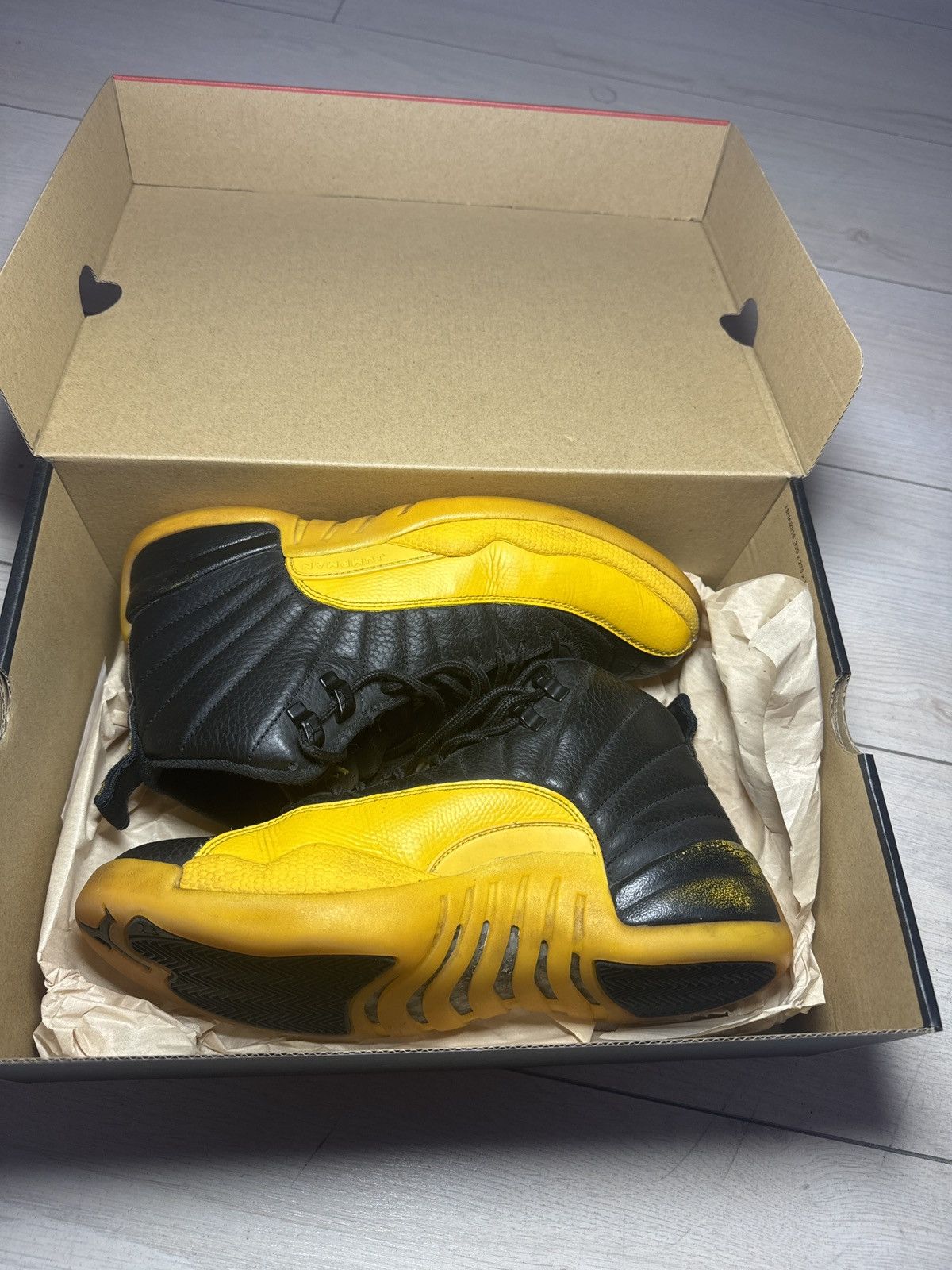 Nike Nike Air Jordan 12 Retro Gold(Yellow). Size US 8 / EU 41 - 8 Thumbnail