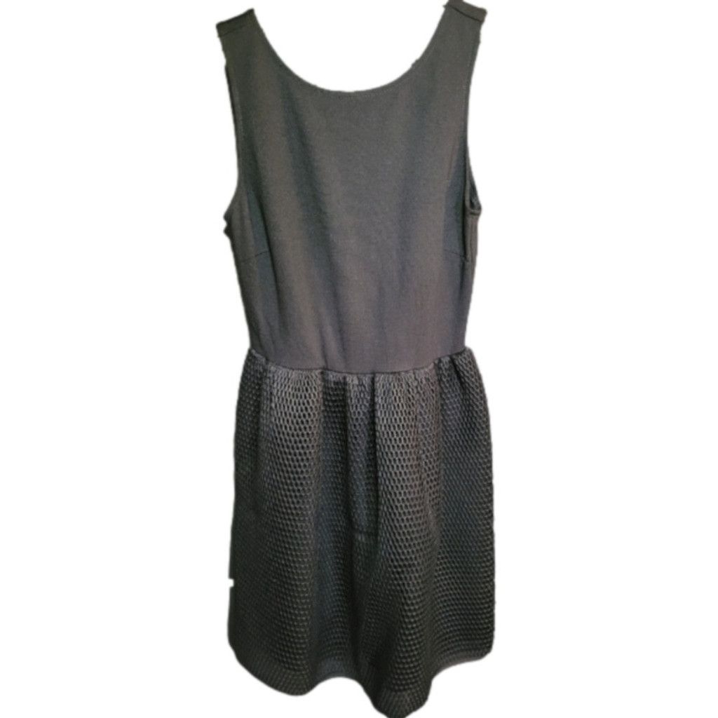 Lord & Taylor Lord & Taylor, little black dress.with netting on skirt.S/P Size XS / US 0-2 / IT 36-38 - 1 Thumbnail
