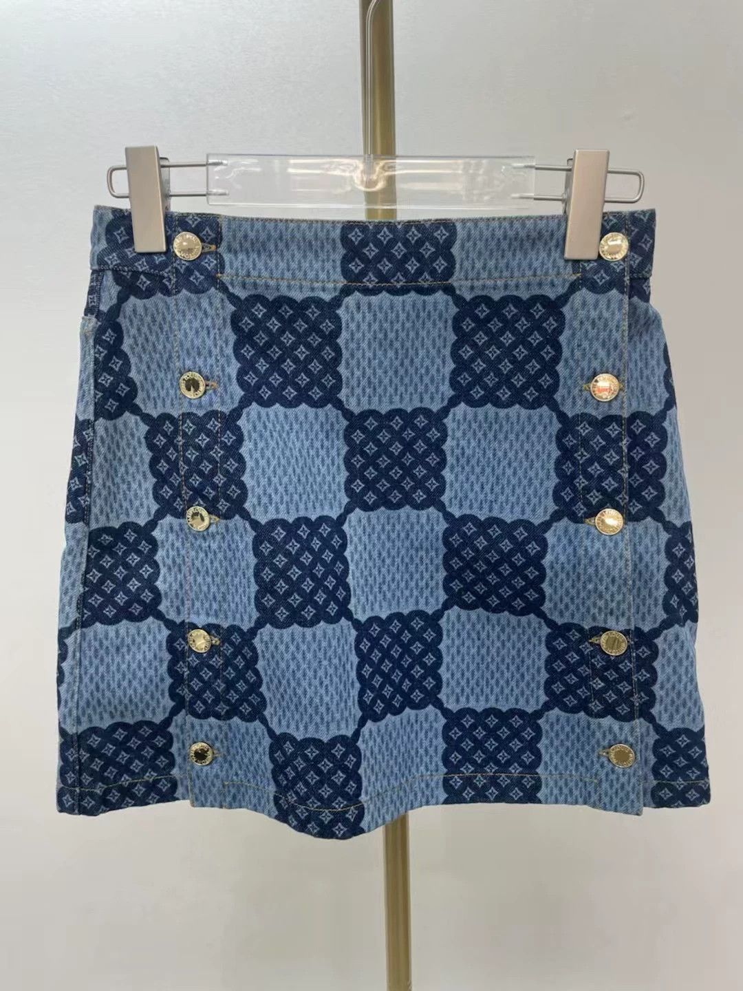 Louis Vuitton Louis Vuitton SS24 Checked A-Line Denim Skirt Size 34" / US 12 / IT 48 - 1 Thumbnail