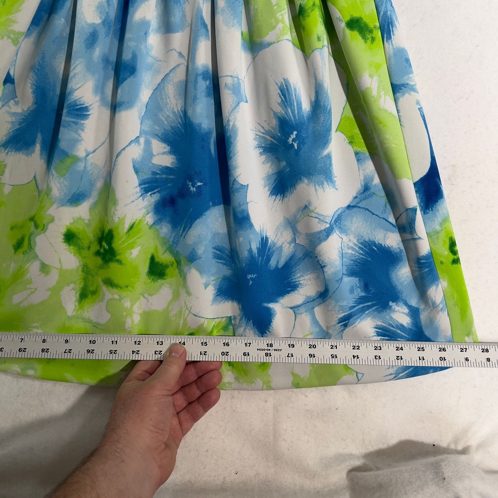 Other Sandra Darren Sheath Dress 6 Floral Pleated Stretch Resort Size M / US 6-8 / IT 42-44 - 9 Thumbnail