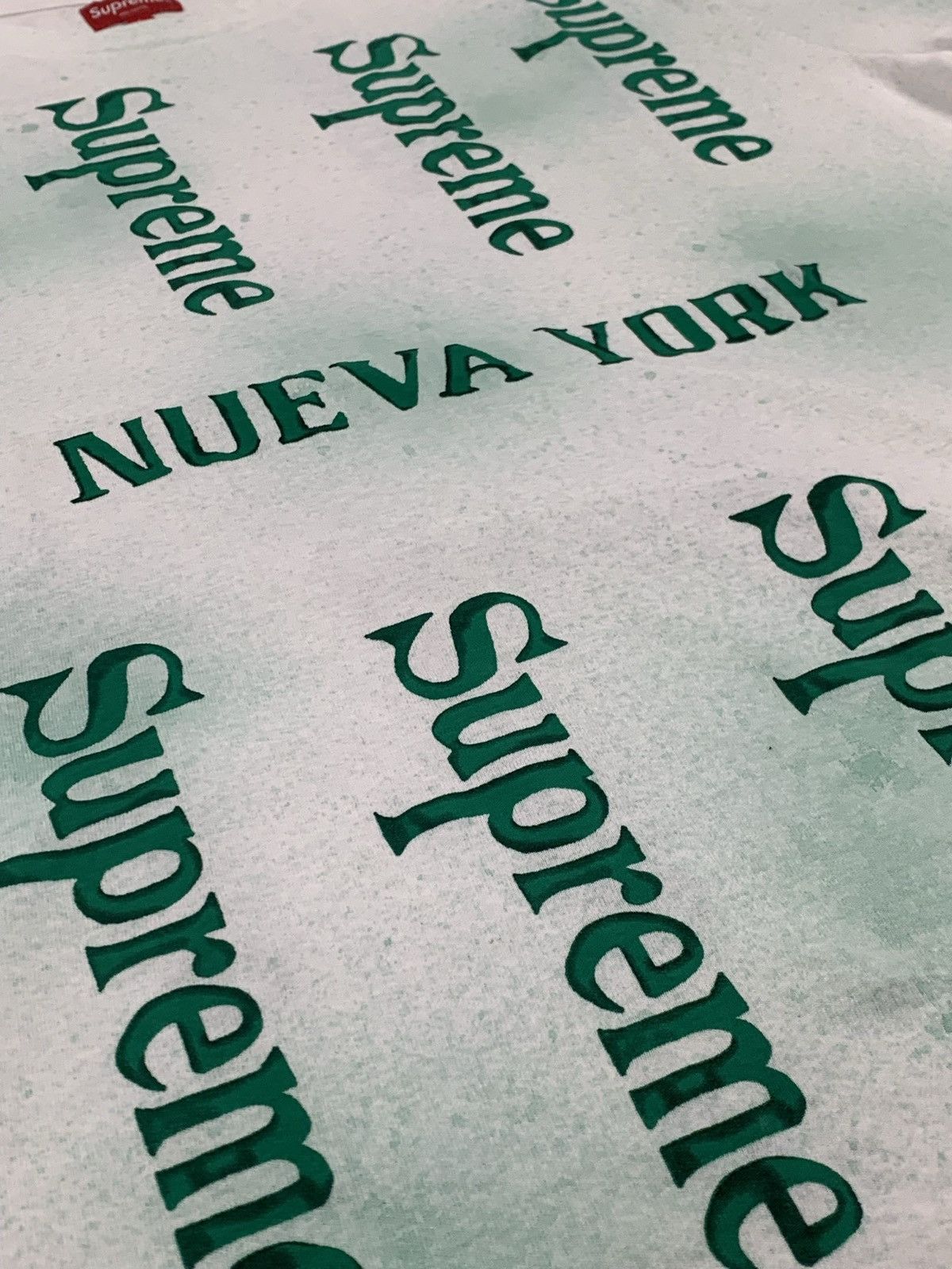 Supreme Supreme Nuevo York Tee Size US L / EU 52-54 / 3 - 3 Thumbnail