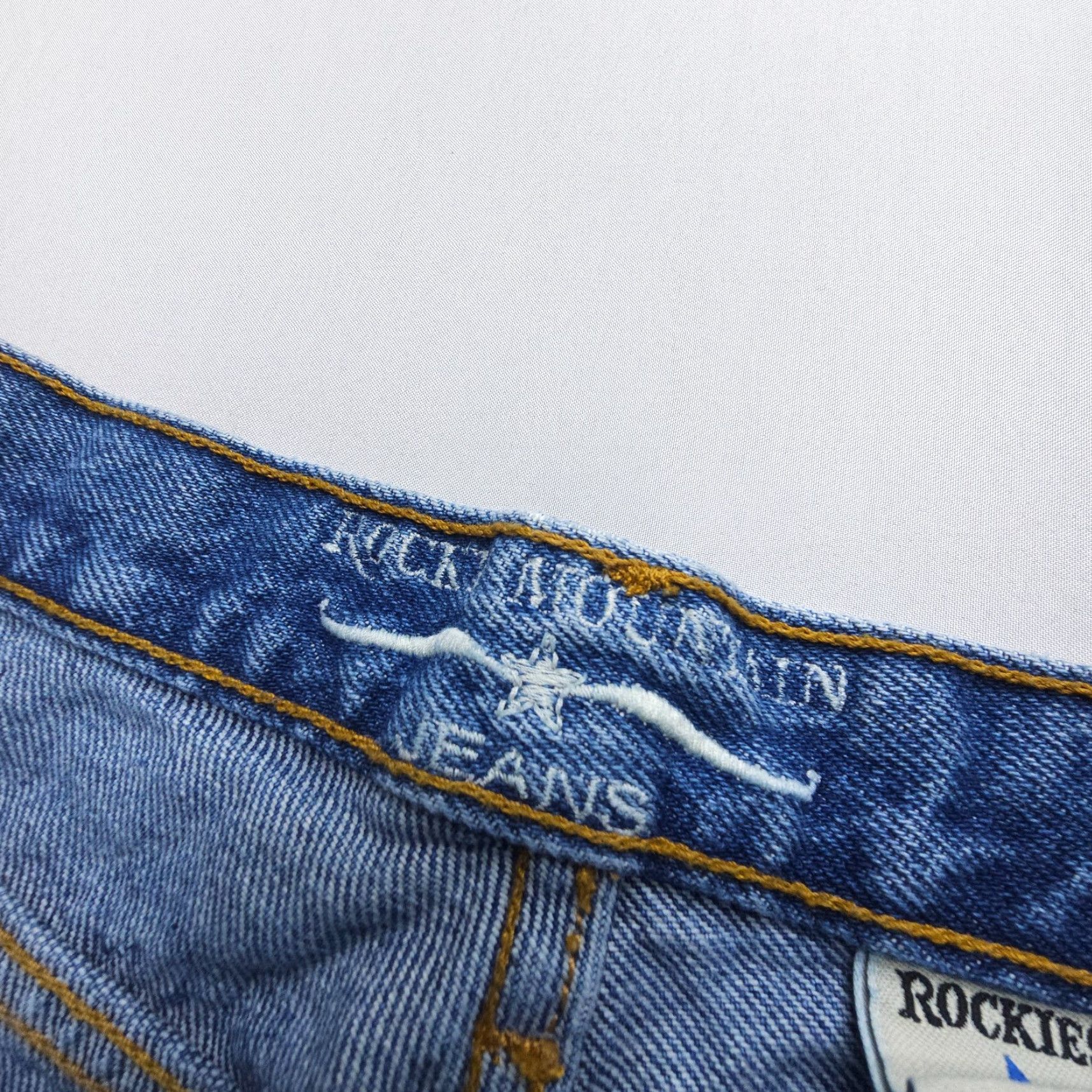 Vintage VINTAGE Rockies Rocky Mountain High Rise Straight Jeans Size 9 Western Denim Women blue 90s Southwestern 5-Pocket Logo Jeans Mens? Size 30" / US 8 / IT 44 - 2 Thumbnail
