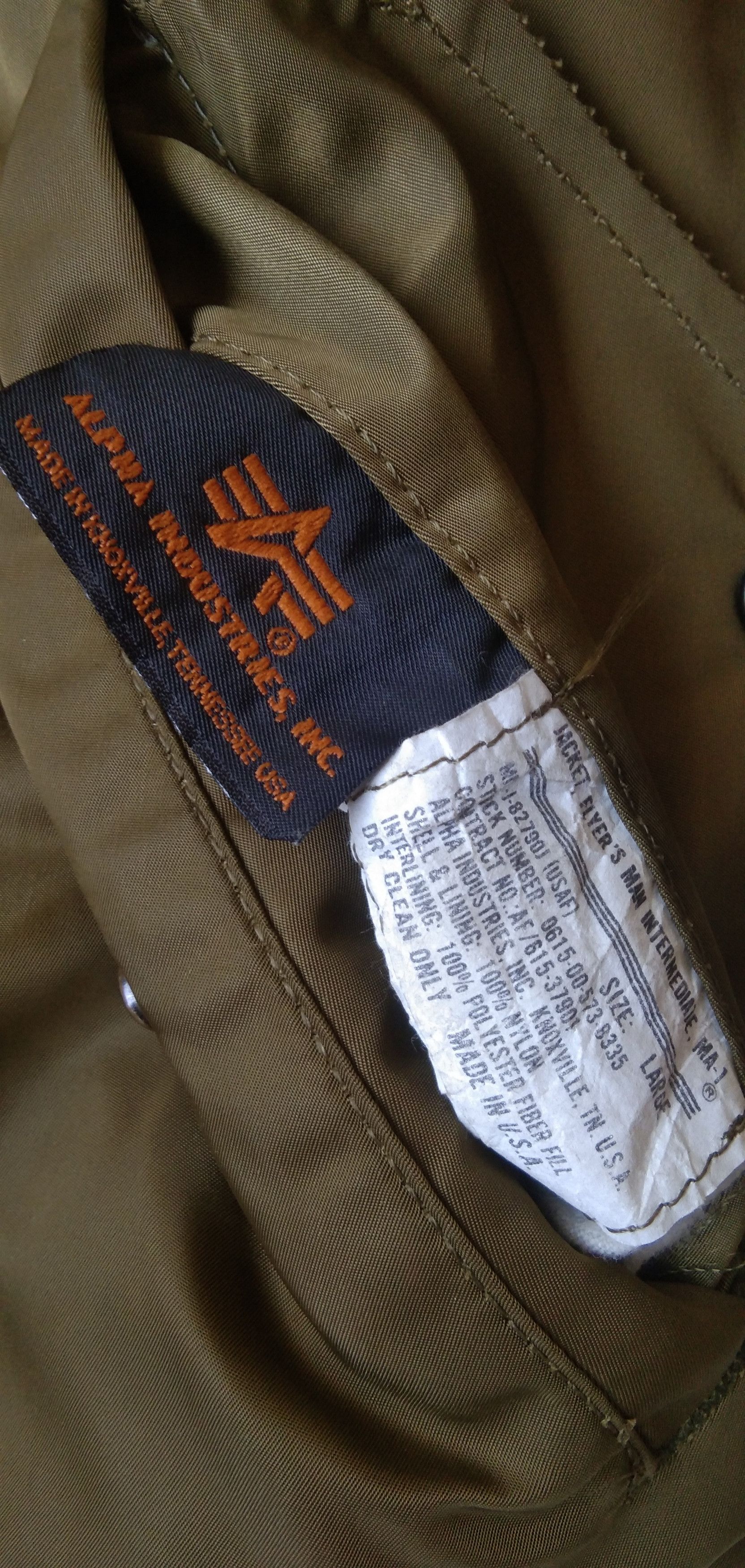 Alpha Industries Vtg alpha industries bomber jacket Size US L / EU 52-54 / 3 - 8 Thumbnail