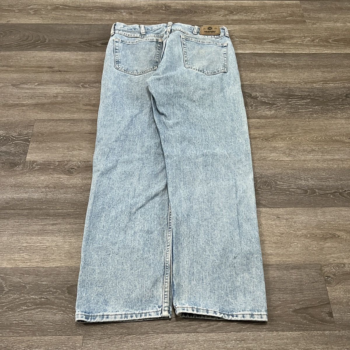 Vintage × Wrangler Vintage 90s Wrangler light grunge wash wide leg jeans Size US 33 - 1 Thumbnail