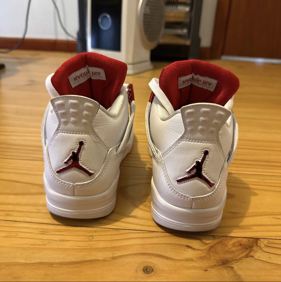 Jordan Brand Air Jordan 4 Retro ‘Red Metallic’ Size US 8 / EU 41 - 4 Thumbnail