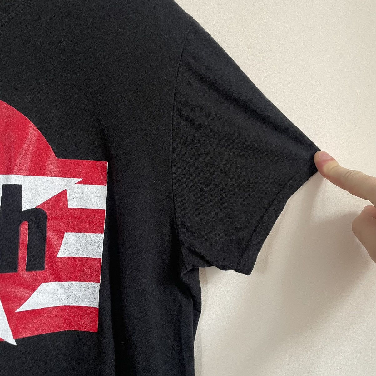 Band Tees × Vintage Vintage The Clash Shirt Vintage Band Tees Size US L / EU 52-54 / 3 - 3 Thumbnail