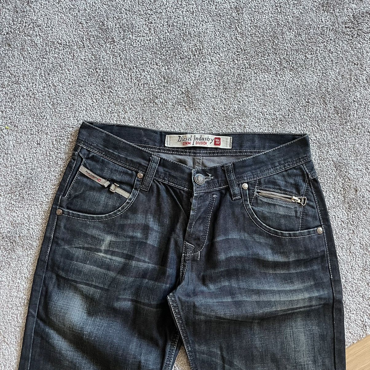 Diesel Vintage Diesel Y2K Rap Jeans 31 Size US 31 - 2 Thumbnail