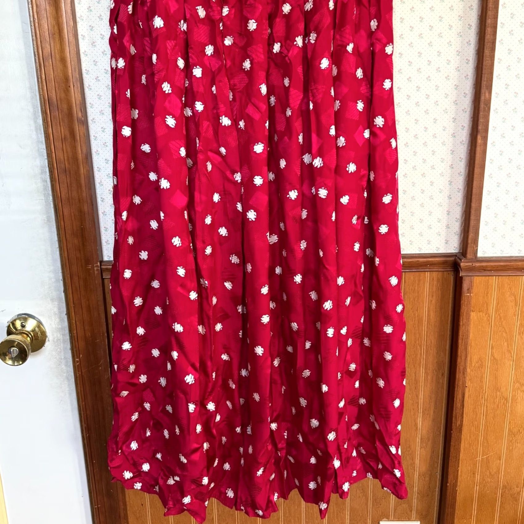 Brooks Brothers VINTAGE Brooks Brothers Silk Dress Womens 10 Red Maxi Pleated Elastic Waist 80s Dress Size L / US 10 / IT 46 - 6 Thumbnail