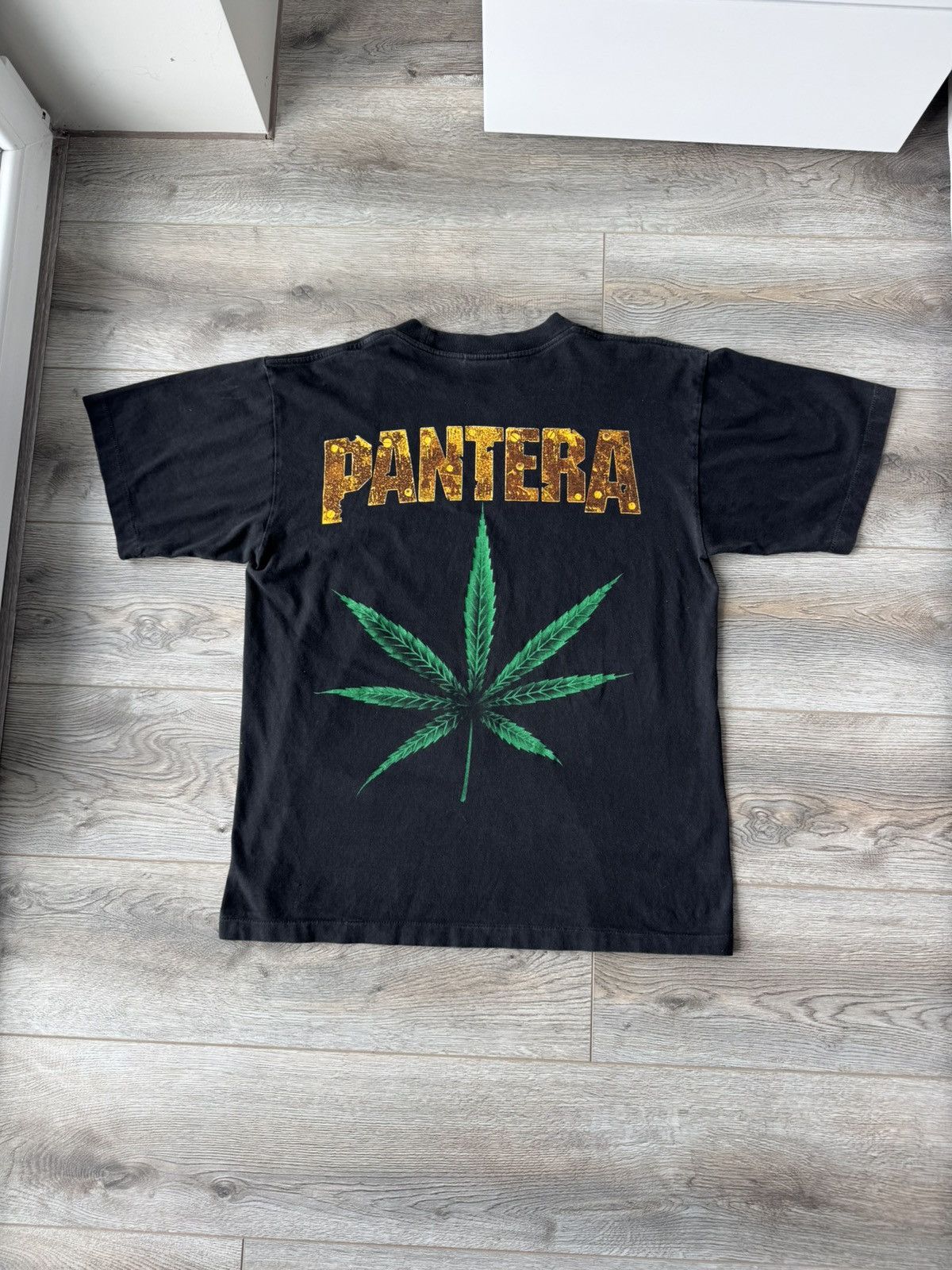 Band Tees Vintage Pantera Unscarred 90s Weed Leaf BOOTLEG Tee Size US L / EU 52-54 / 3 - 8 Thumbnail