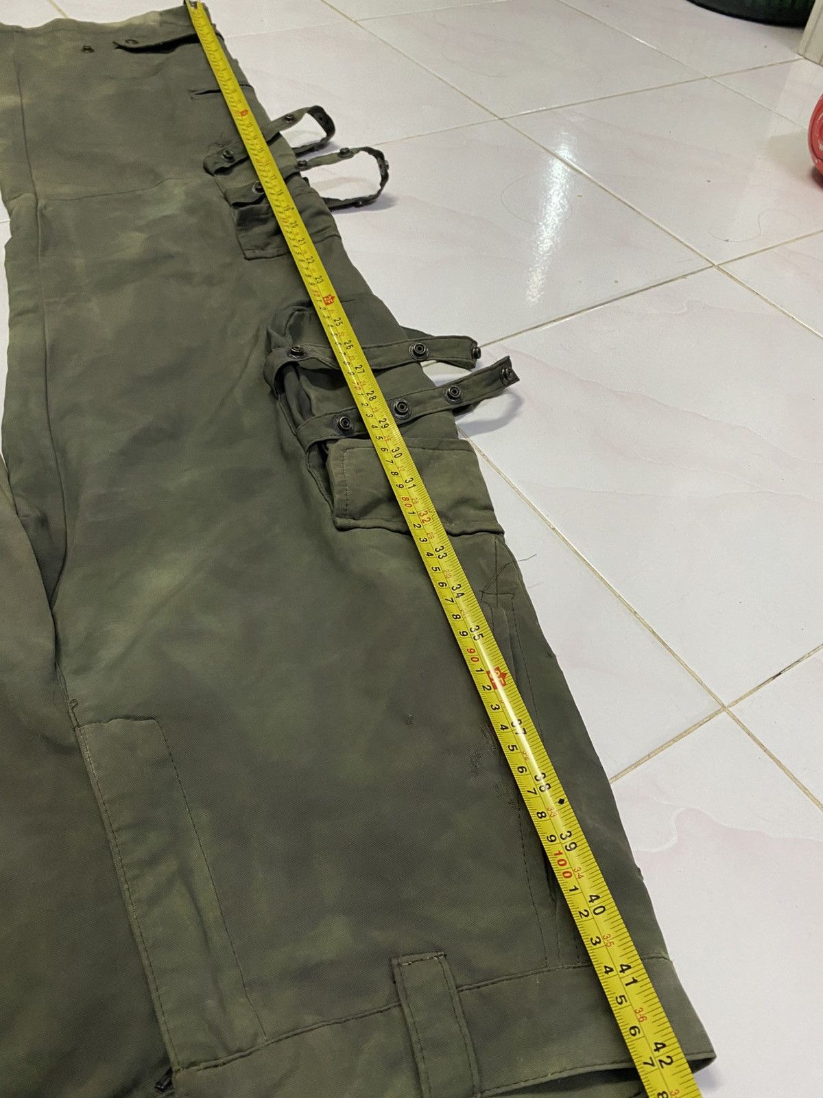 If Six Was Nine × Japanese Brand × Le Grande Bleu (L.G.B.) Distressed Multipocket Snap Button Strap Cargo Pant Size US 29 - 17 Thumbnail