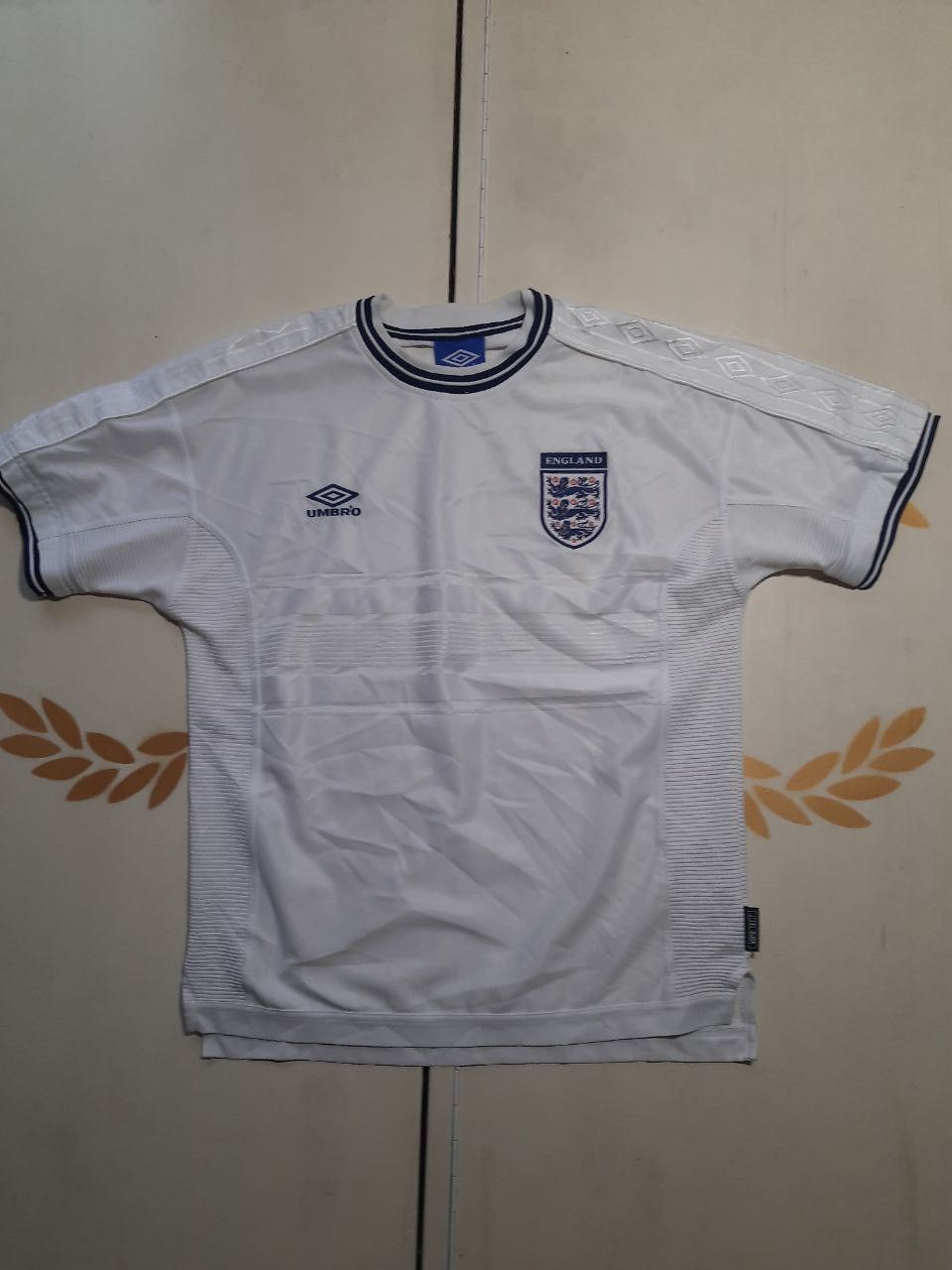 Umbro England Jersey 1999-2001