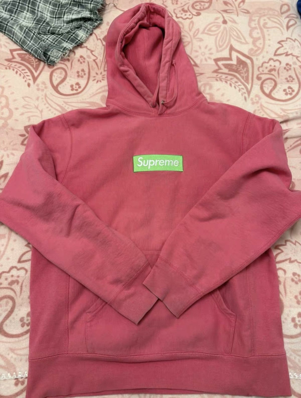 Supreme Supreme fw17 pink magenta box logo hooded hoodie Size US L / EU 52-54 / 3 - 1 Thumbnail