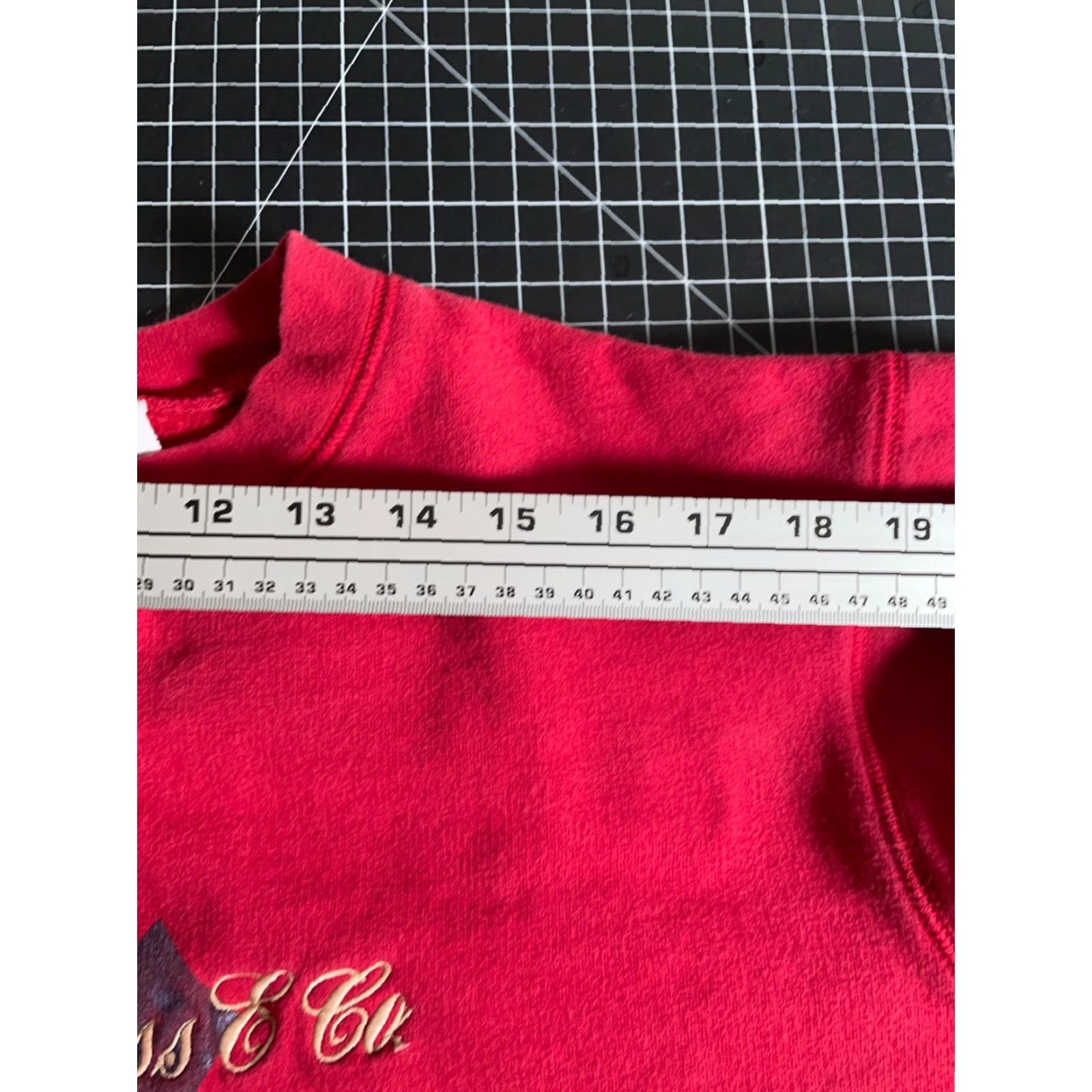 Levi's VINTAGE Levi's Red Tab Sweatshirt Boxy Fit Embroidered Script XL Adults Red 2000s Hipster Retro Crew Neck Cotton Poly Blend Fleece Logo Shirt Mens Size US XL / EU 56 / 4 - 7 Thumbnail
