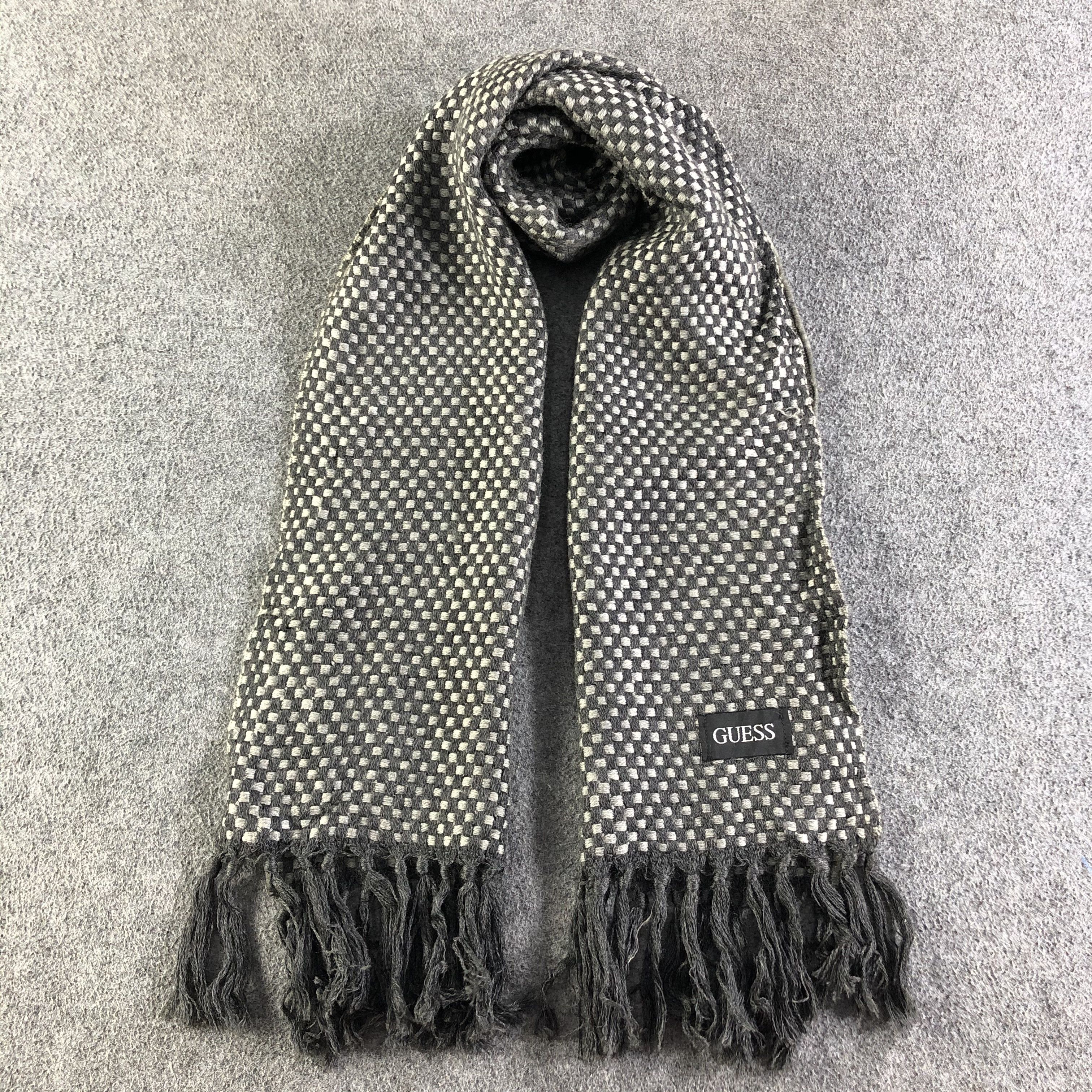 Guess Guess Scarf / Muffler / Neckwear Size ONE SIZE - 1 Thumbnail