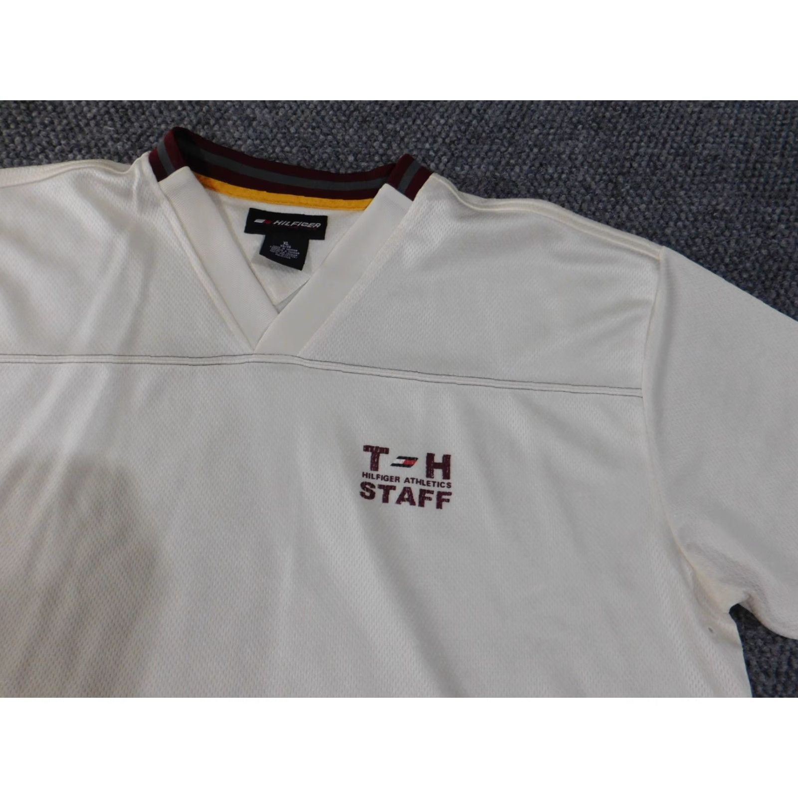 Tommy Hilfiger VINTAGE Tommy Hilfiger Shirt XL White Mens Athletics Stretch Retro Y2K Size US XL / EU 56 / 4 - 6 Thumbnail