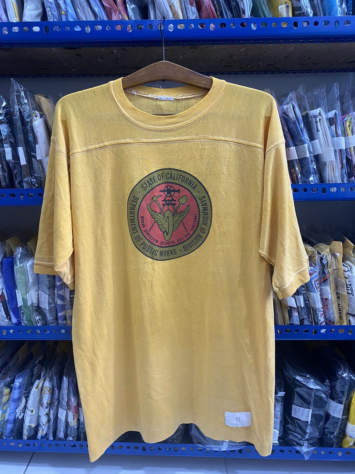 Vintage VINTAGE TSHIRT Size US M / EU 48-50 / 2 - 1 Thumbnail